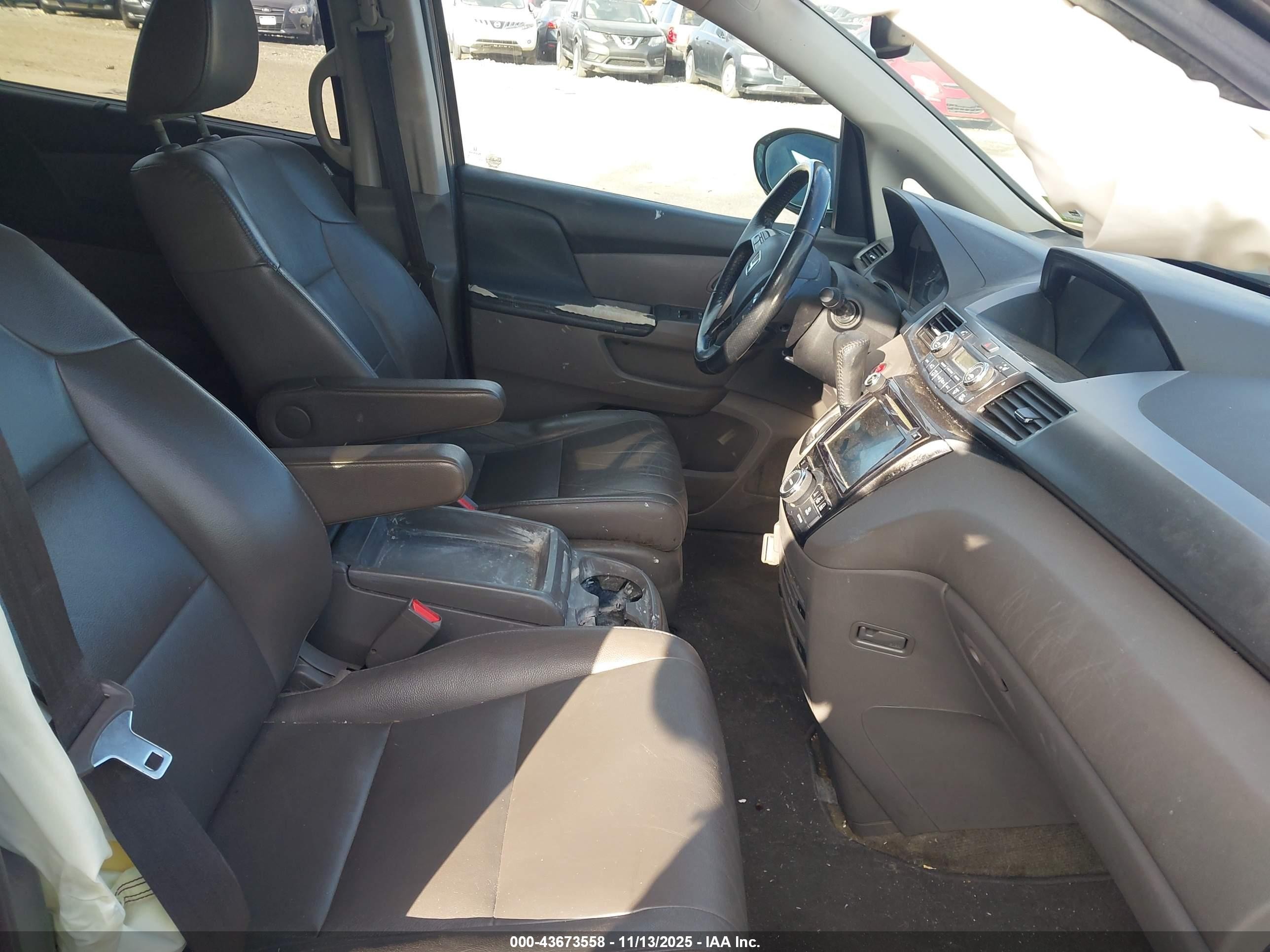 2015 Honda Odyssey Touring/touring Elite Серый vin: 5FNRL5H98FB021686