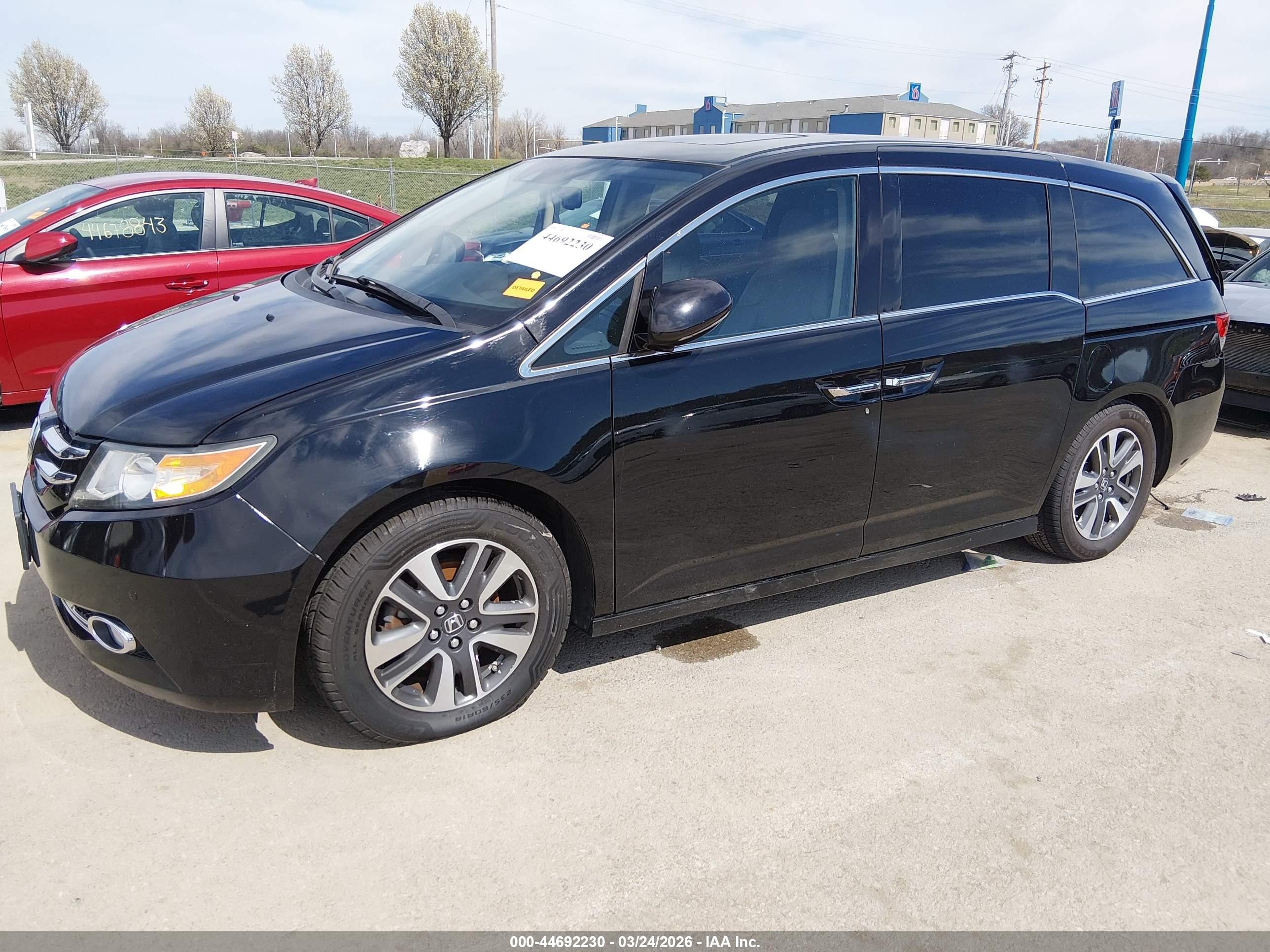 2015 Honda Odyssey Touring/touring Elite Black vin: 5FNRL5H98FB062416