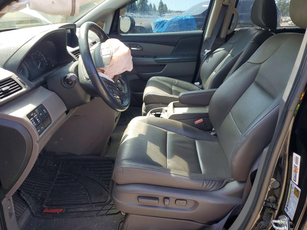 2015 Honda Odyssey Touring Black vin: 5FNRL5H98FB062464