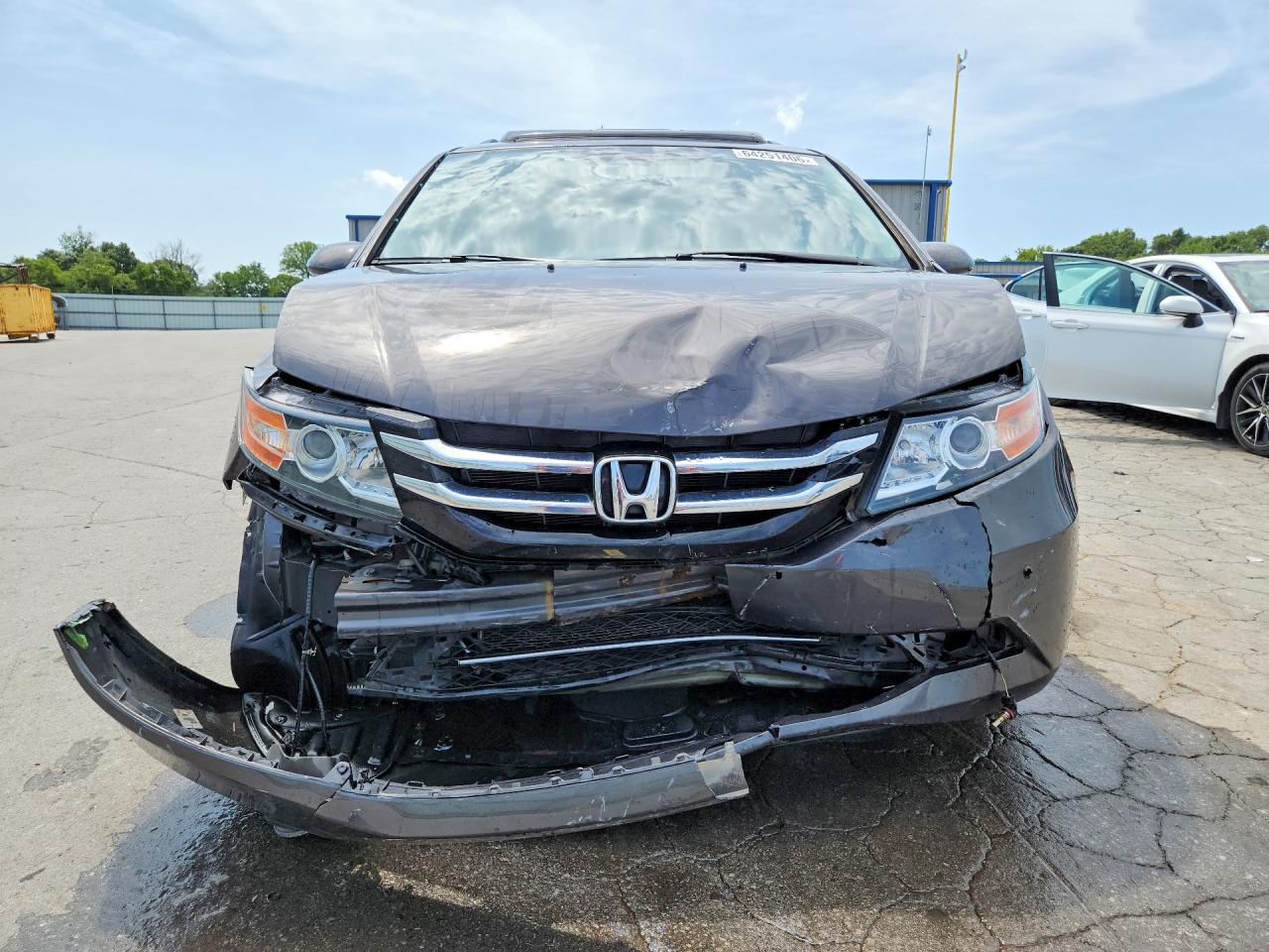 2015 Honda Odyssey Touring Gray vin: 5FNRL5H98FB064019