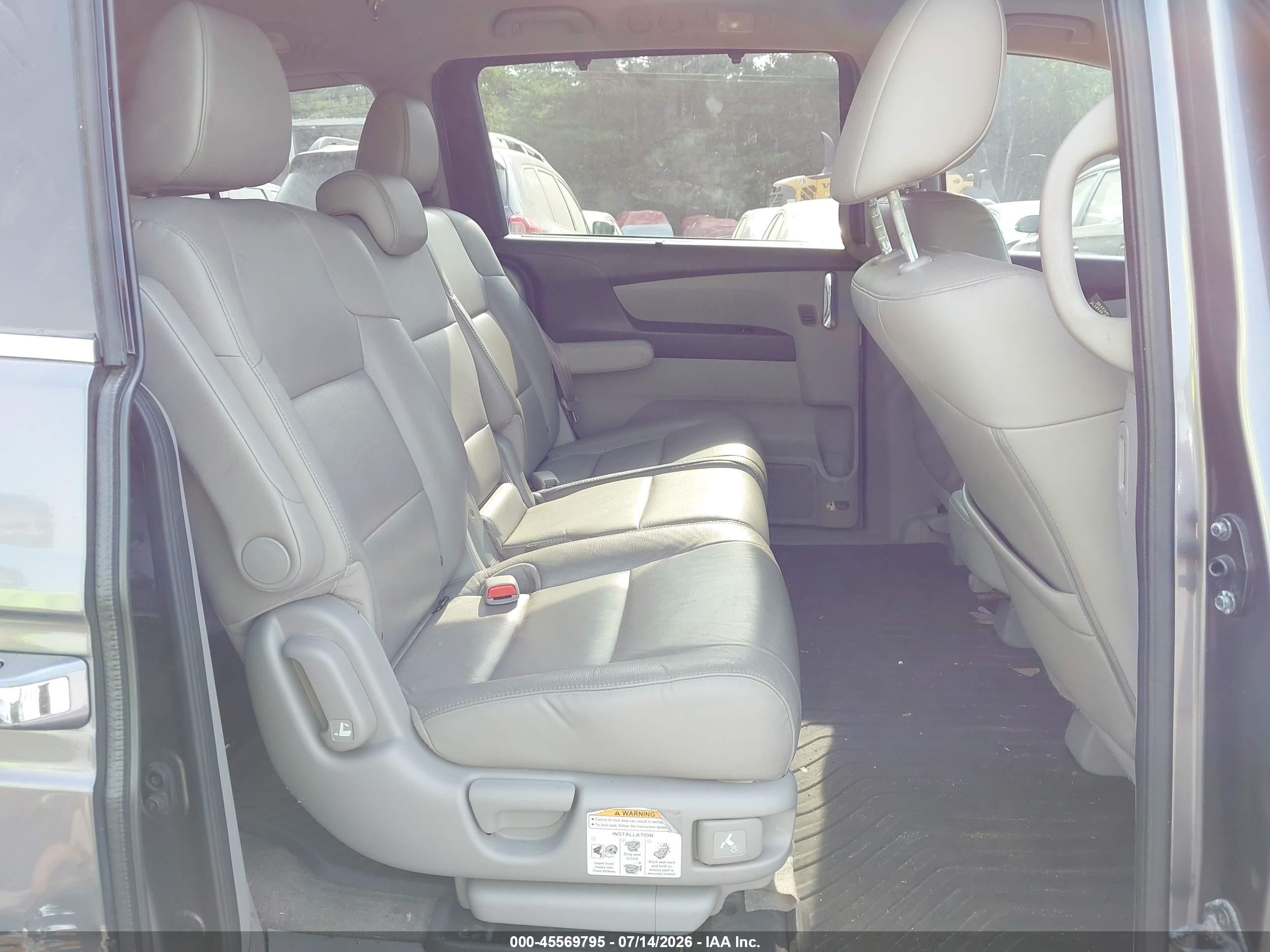 2015 Honda Odyssey Touring/touring Elite Gray vin: 5FNRL5H98FB077367