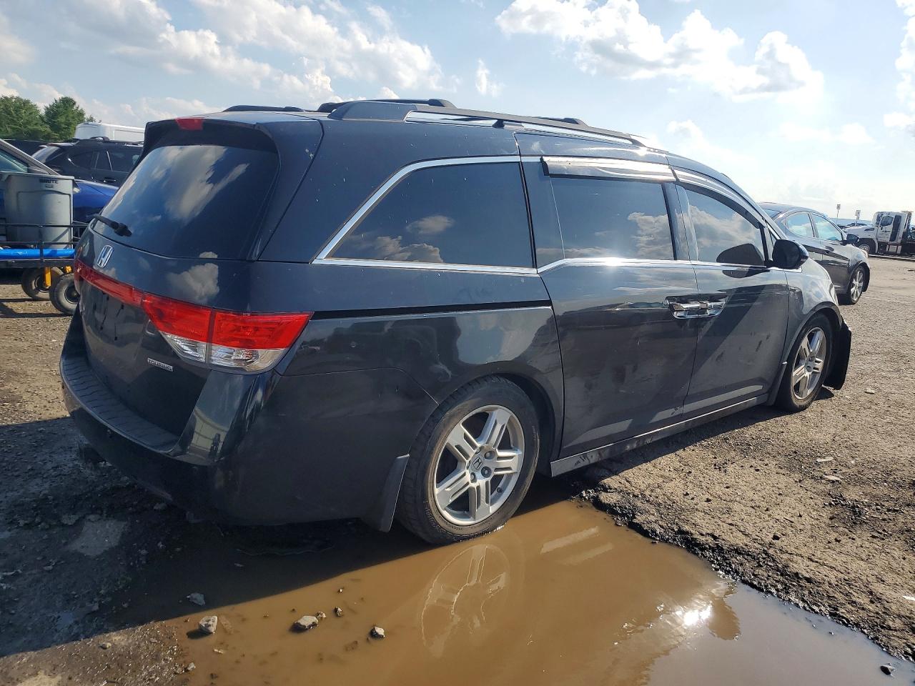 2011 Honda Odyssey Touring Black vin: 5FNRL5H99BB011209