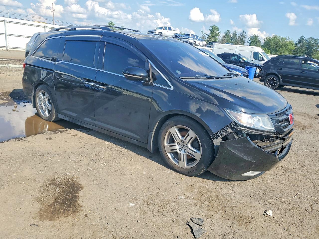 2011 Honda Odyssey Touring Black vin: 5FNRL5H99BB011209