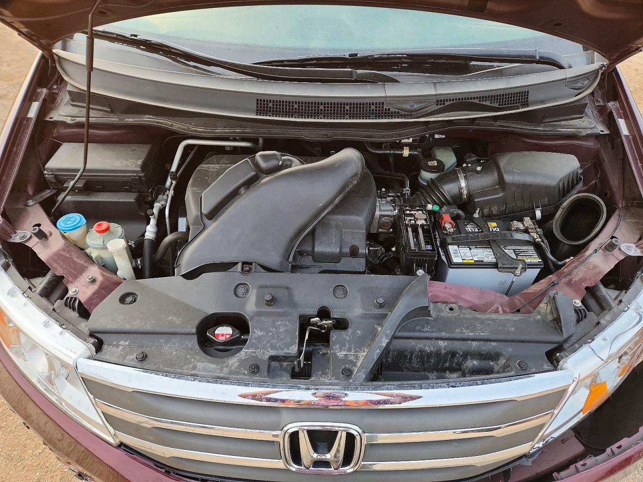 2011 Honda Odyssey Touring Темно-бордовый vin: 5FNRL5H99BB013414
