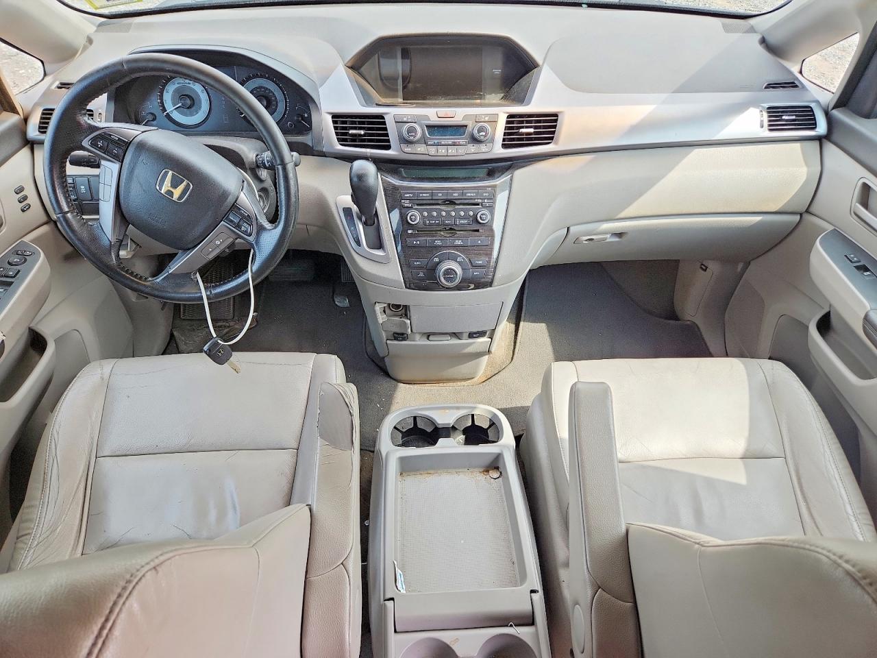 2011 Honda Odyssey Touring Black vin: 5FNRL5H99BB019908