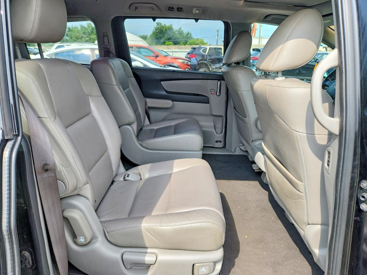 2011 Honda Odyssey Touring Black vin: 5FNRL5H99BB019908