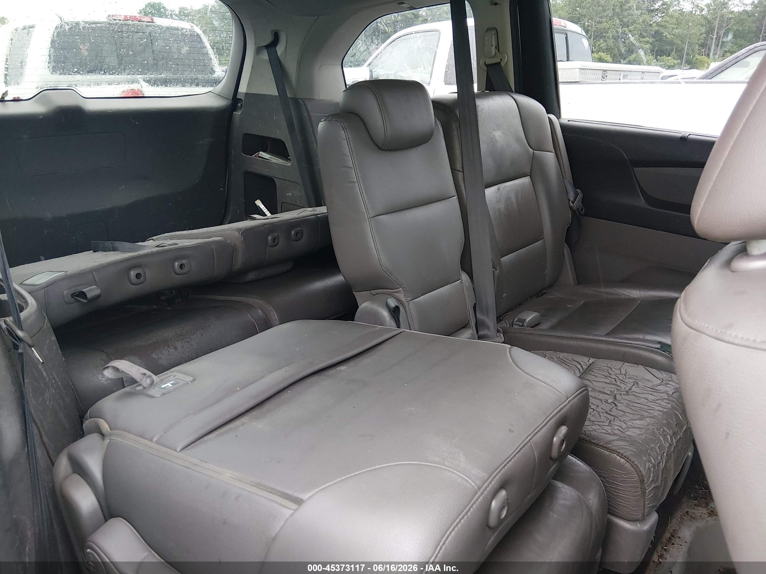 2011 Honda Odyssey Touring/touring Elite Silver vin: 5FNRL5H99BB072804