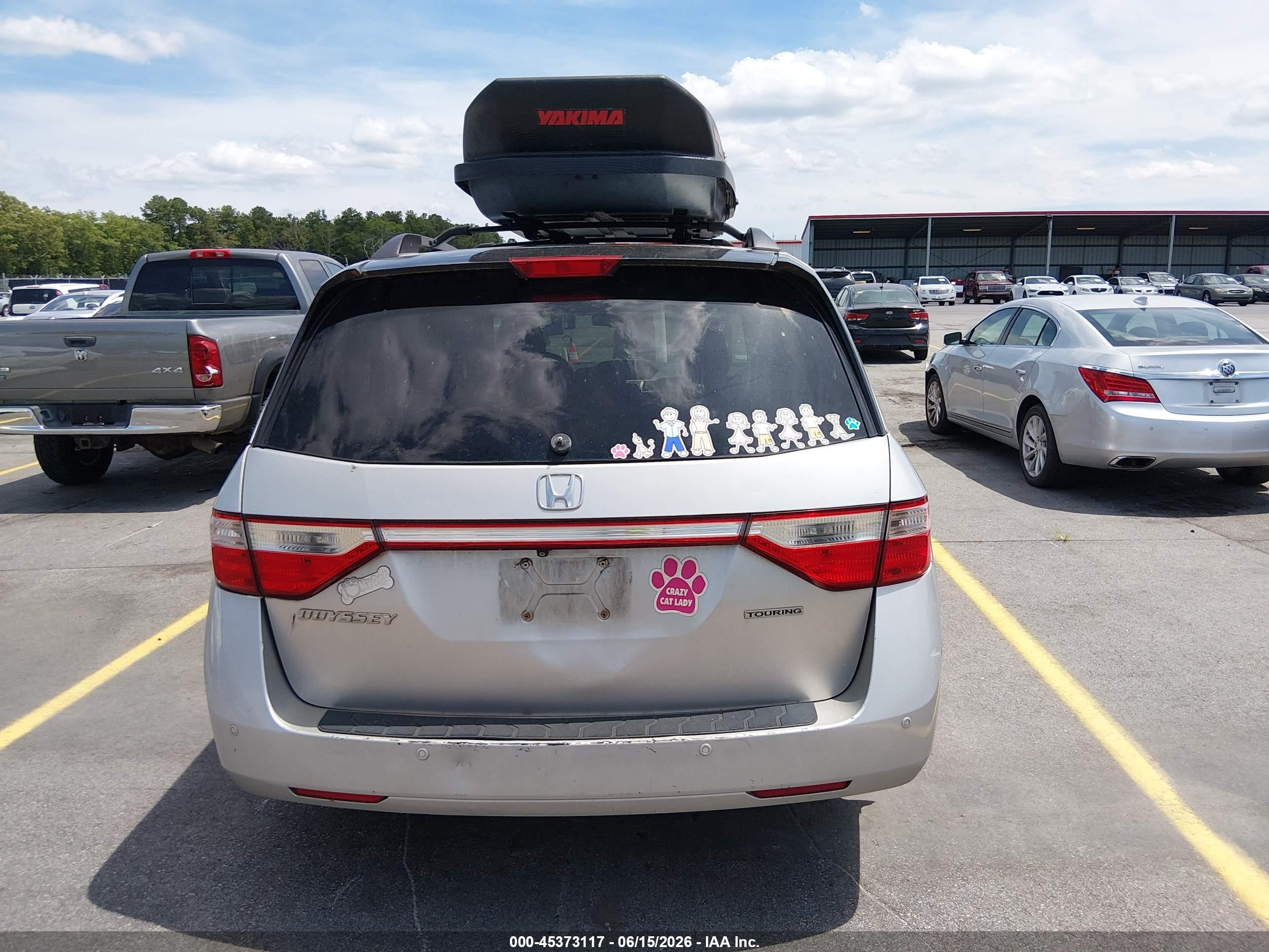2011 Honda Odyssey Touring/touring Elite Silver vin: 5FNRL5H99BB072804