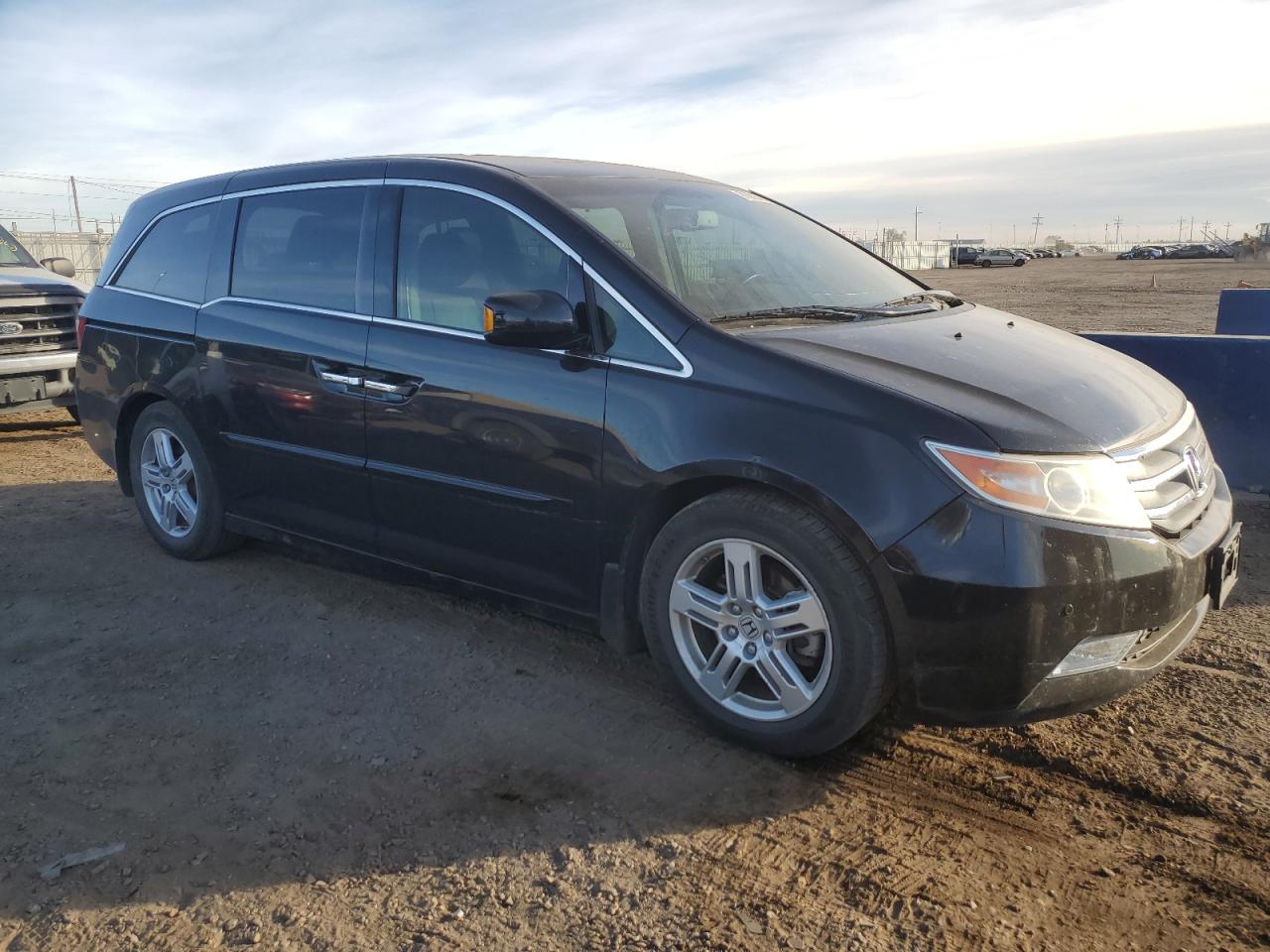 2011 Honda Odyssey Touring Black vin: 5FNRL5H99BB091532