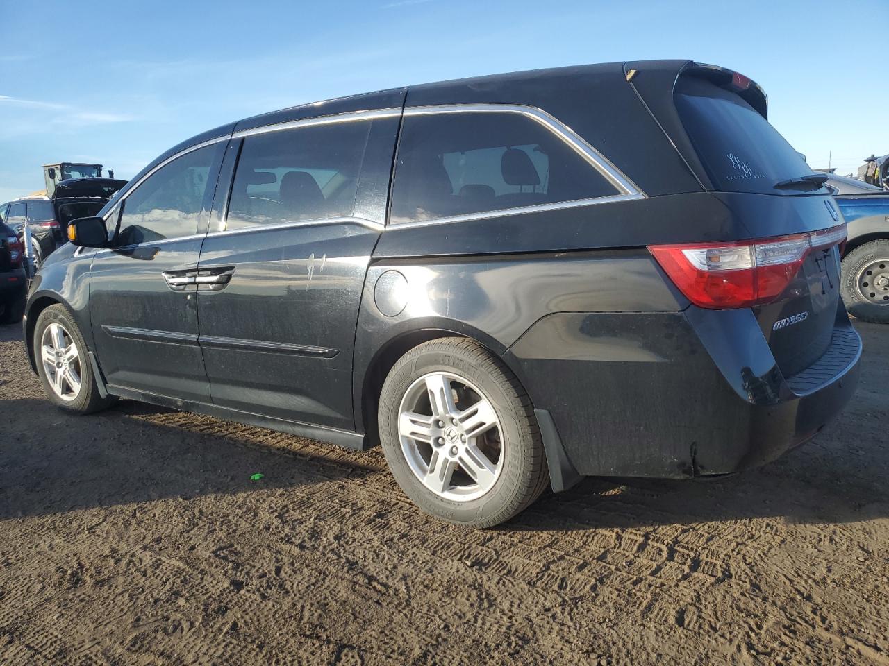 2011 Honda Odyssey Touring Black vin: 5FNRL5H99BB091532