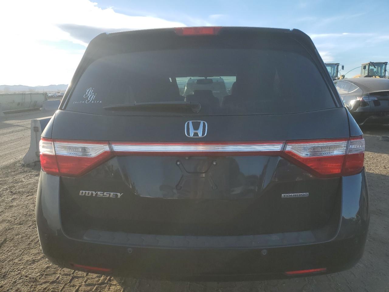 2011 Honda Odyssey Touring Black vin: 5FNRL5H99BB091532