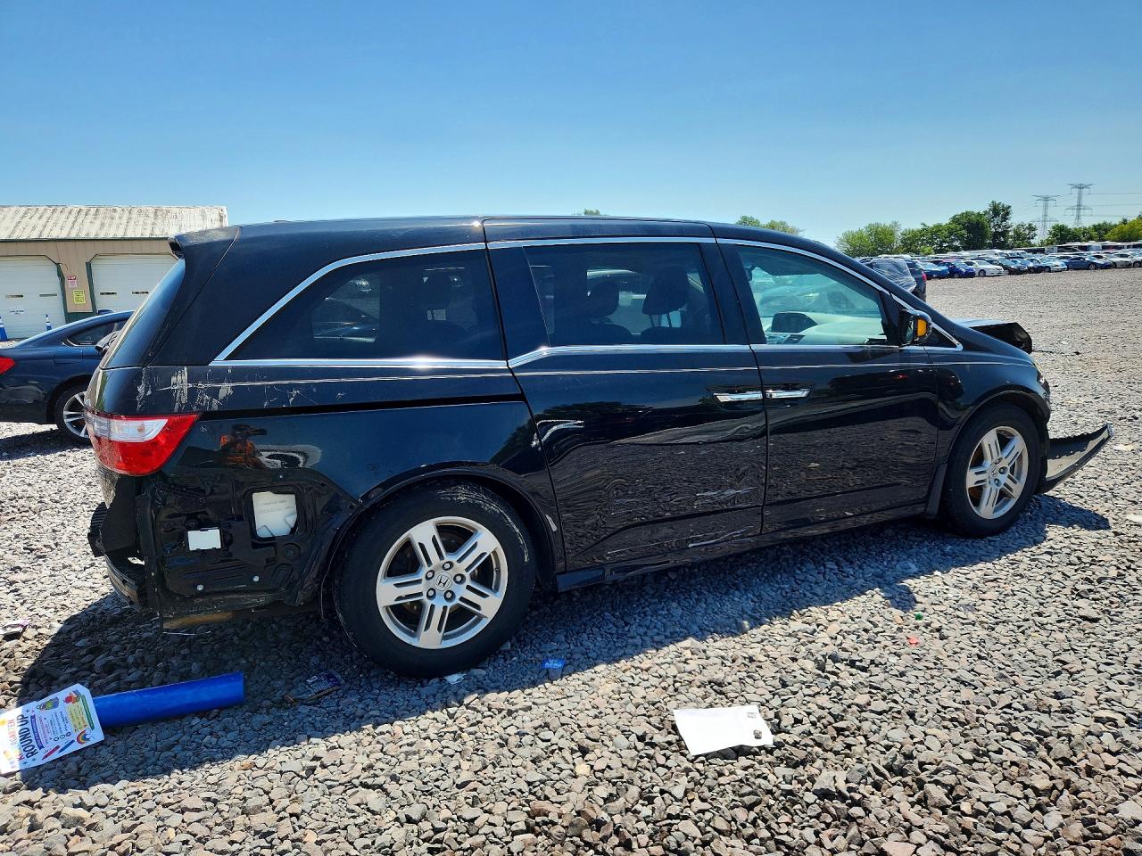 2011 Honda Odyssey Touring Black vin: 5FNRL5H99BB093572