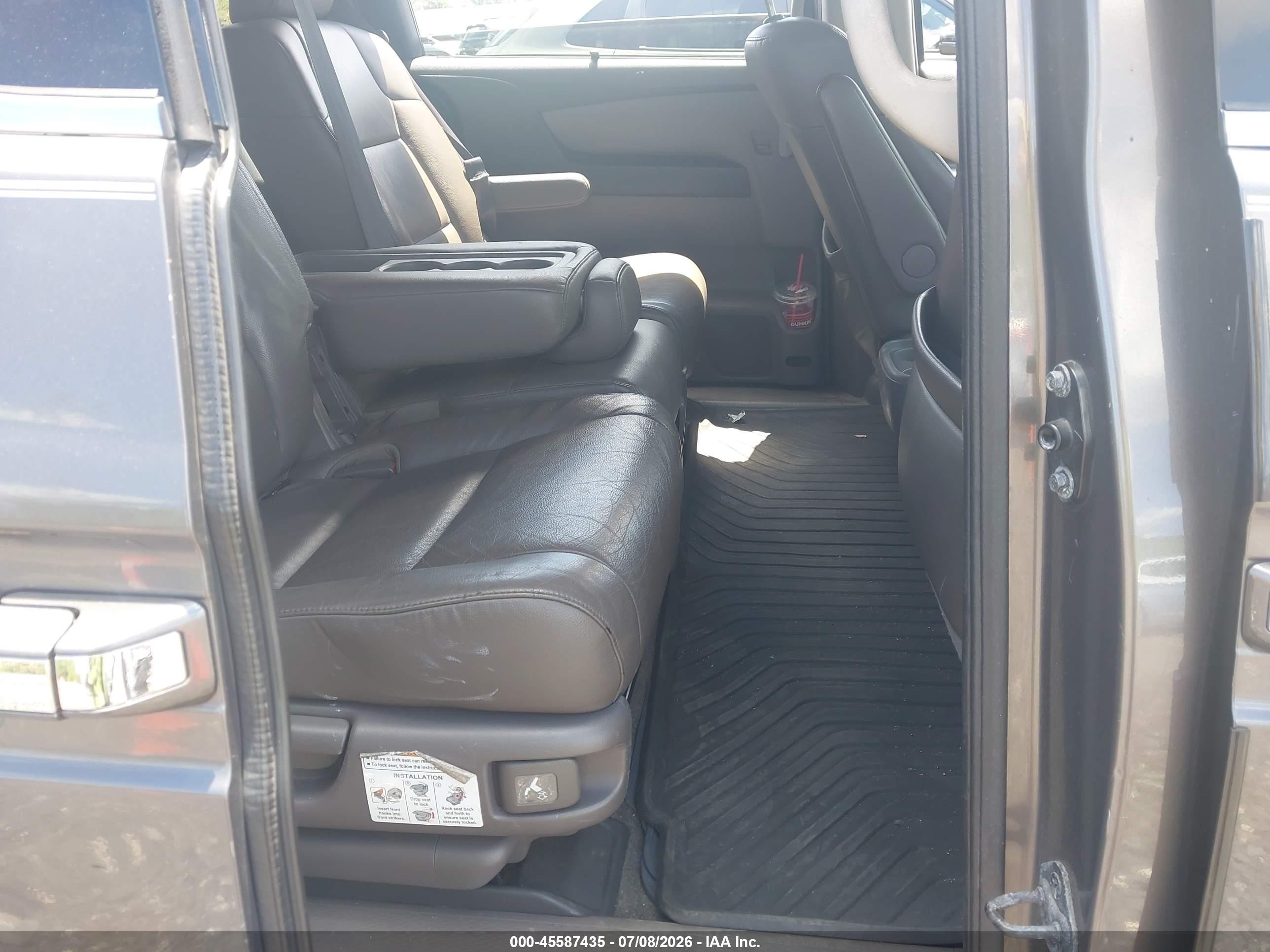 2011 Honda Odyssey Touring/touring Elite Gray vin: 5FNRL5H99BB102402