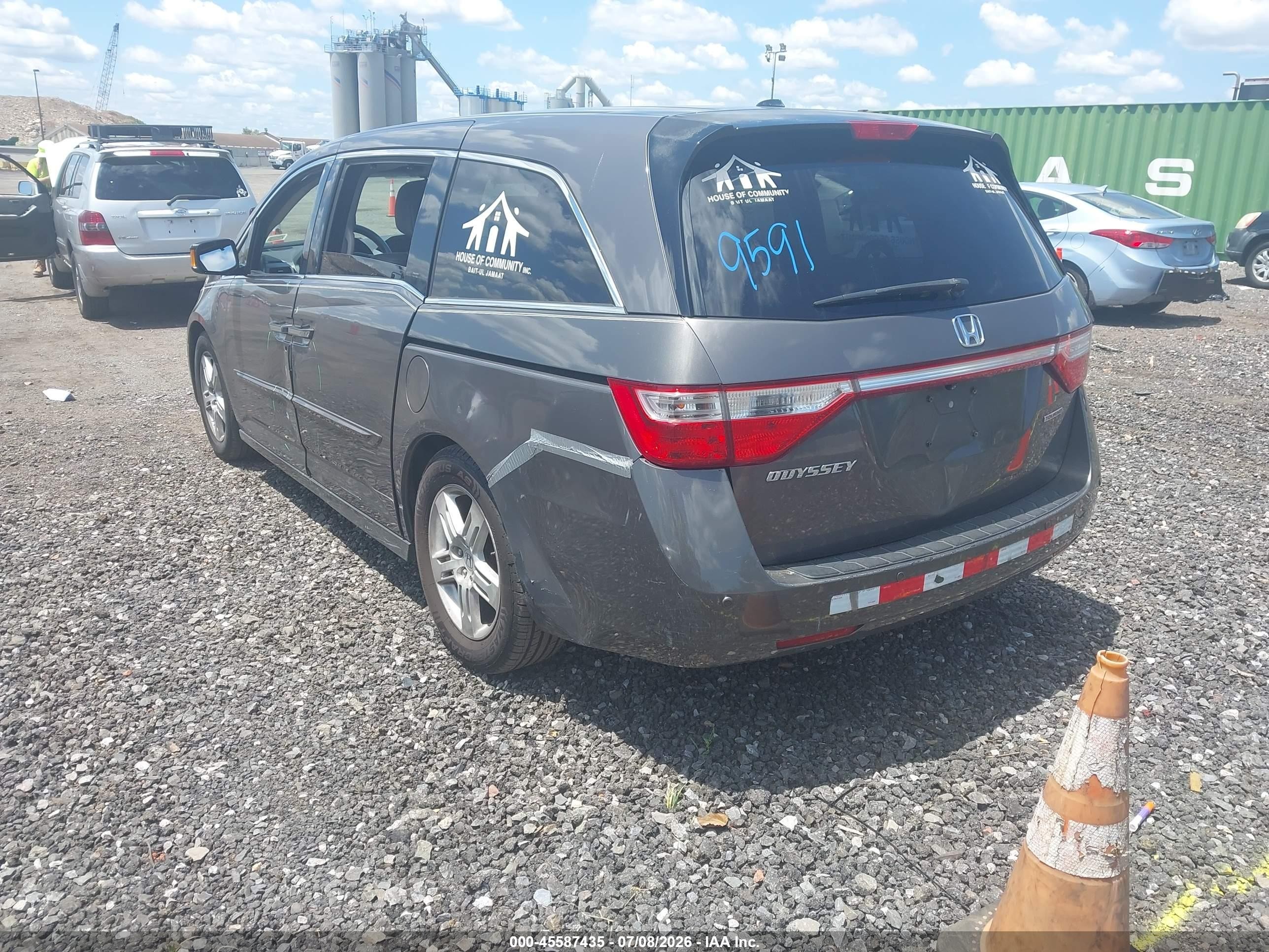2011 Honda Odyssey Touring/touring Elite Gray vin: 5FNRL5H99BB102402