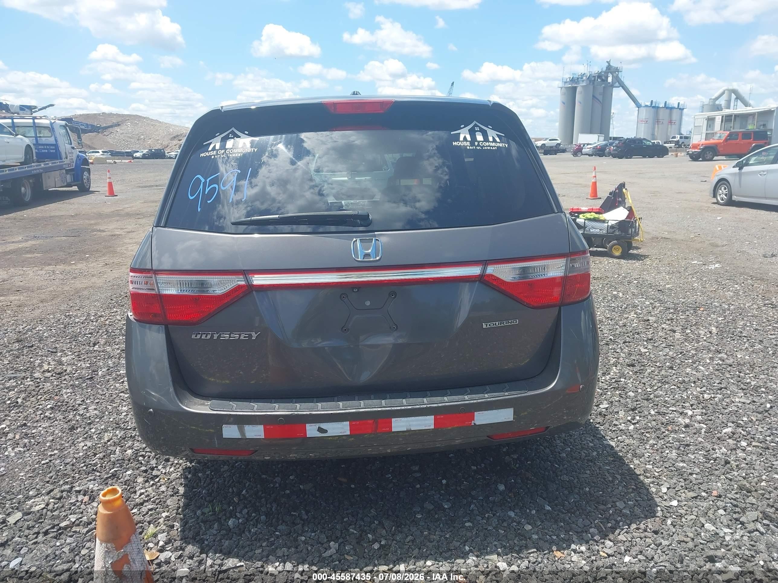 2011 Honda Odyssey Touring/touring Elite Gray vin: 5FNRL5H99BB102402