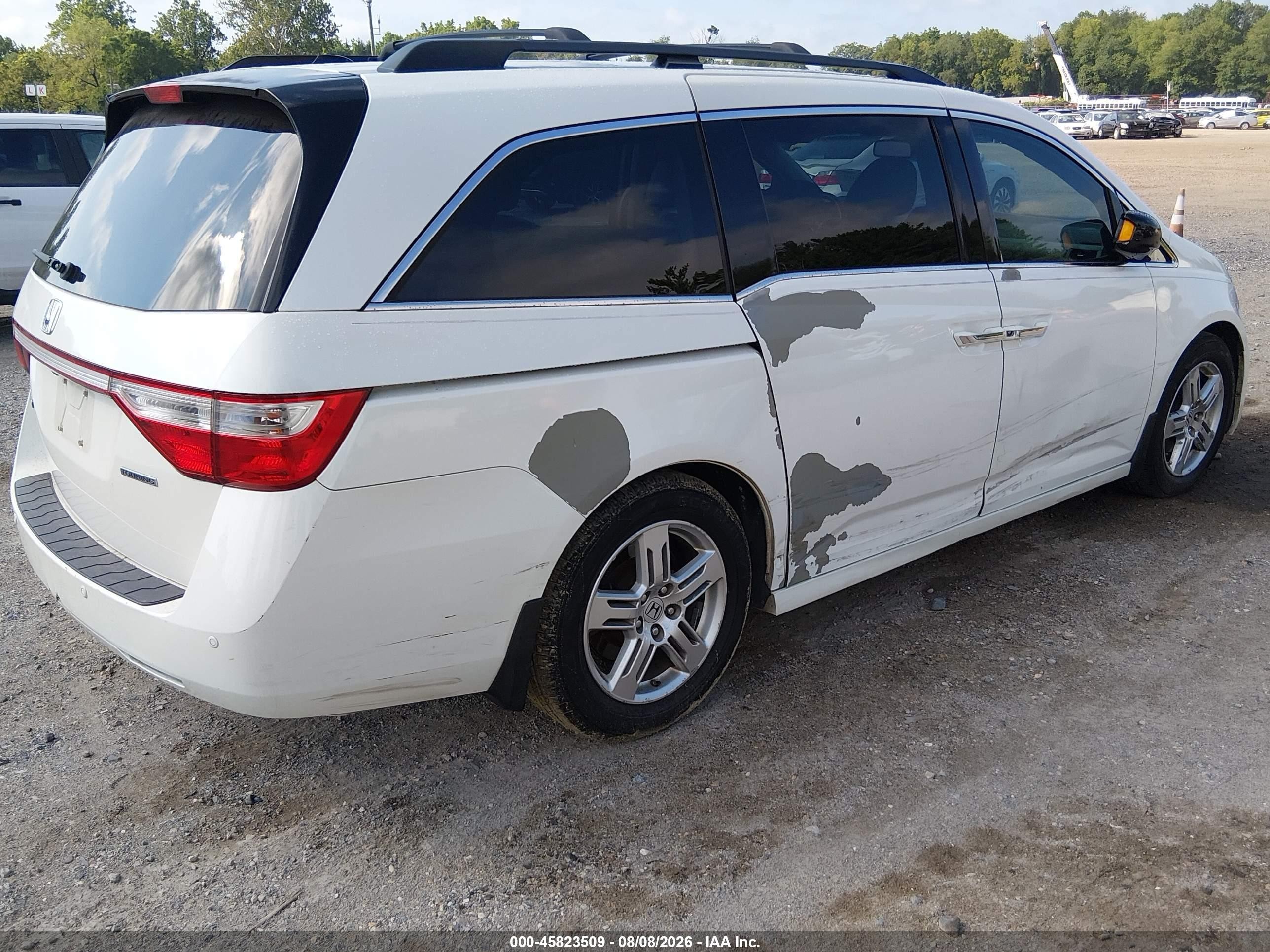 2012 Honda Odyssey Touring/touring Elite White vin: 5FNRL5H99CB034474