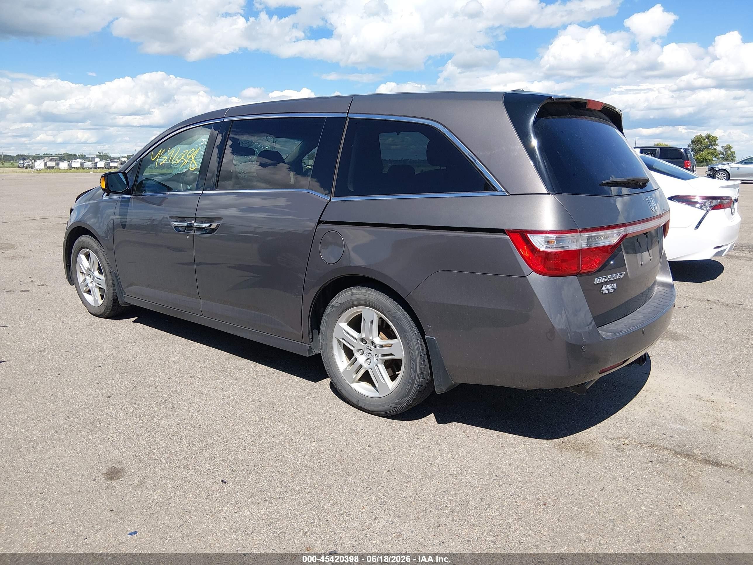 2012 Honda Odyssey Touring/touring Elite Gray vin: 5FNRL5H99CB054501