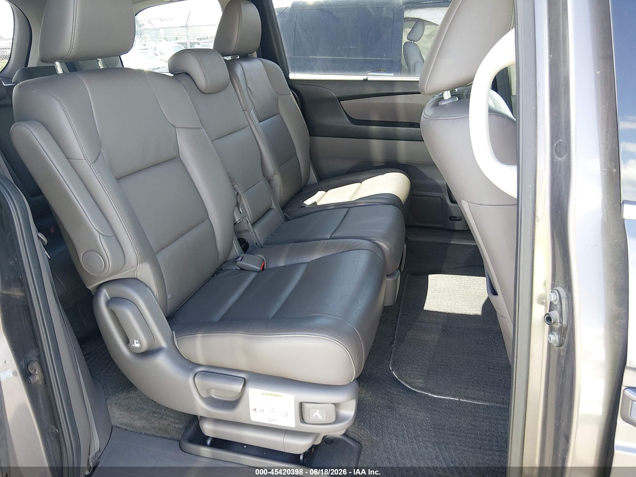 2012 Honda Odyssey Touring/touring Elite Gray vin: 5FNRL5H99CB054501