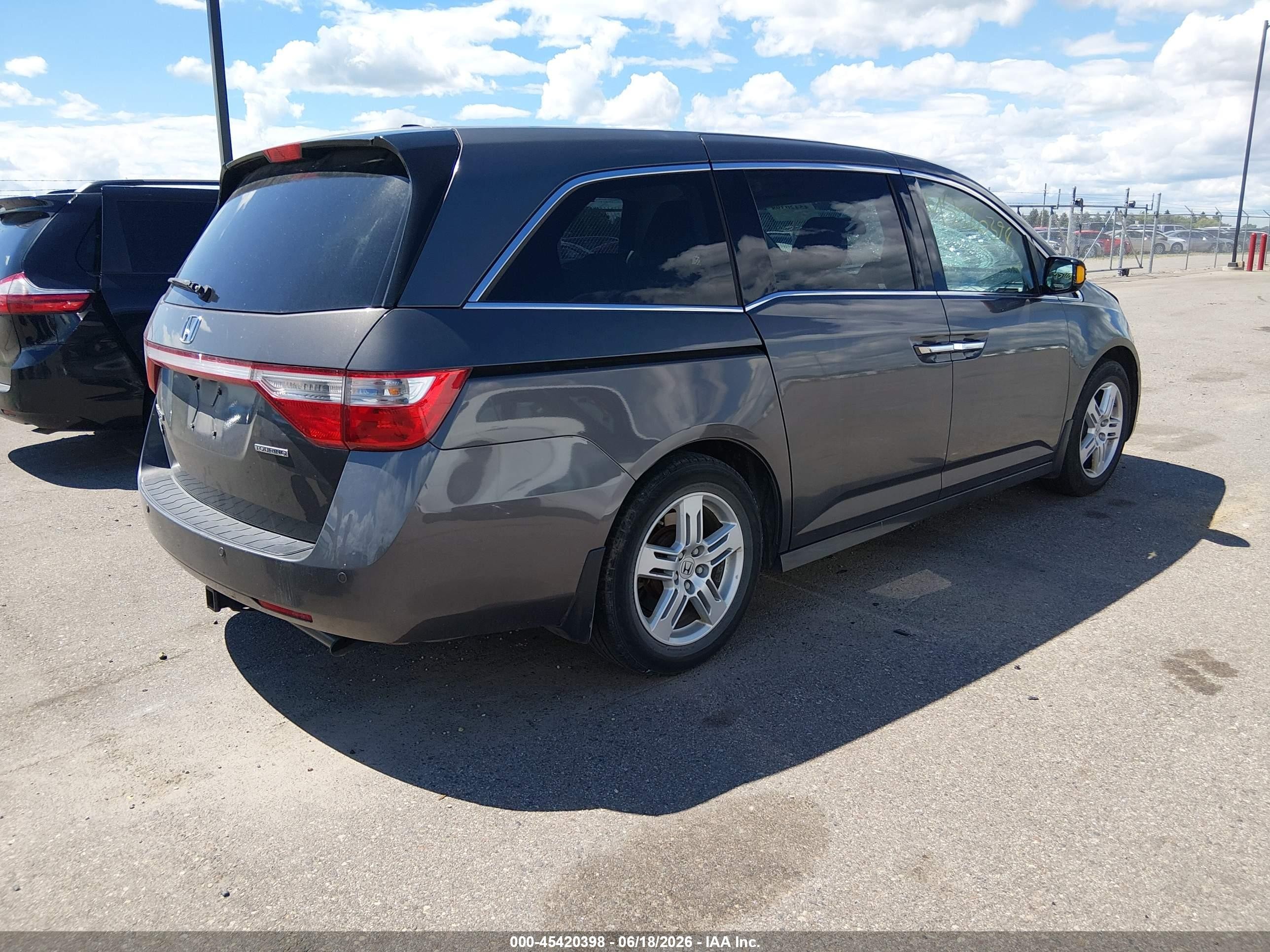 2012 Honda Odyssey Touring/touring Elite Gray vin: 5FNRL5H99CB054501