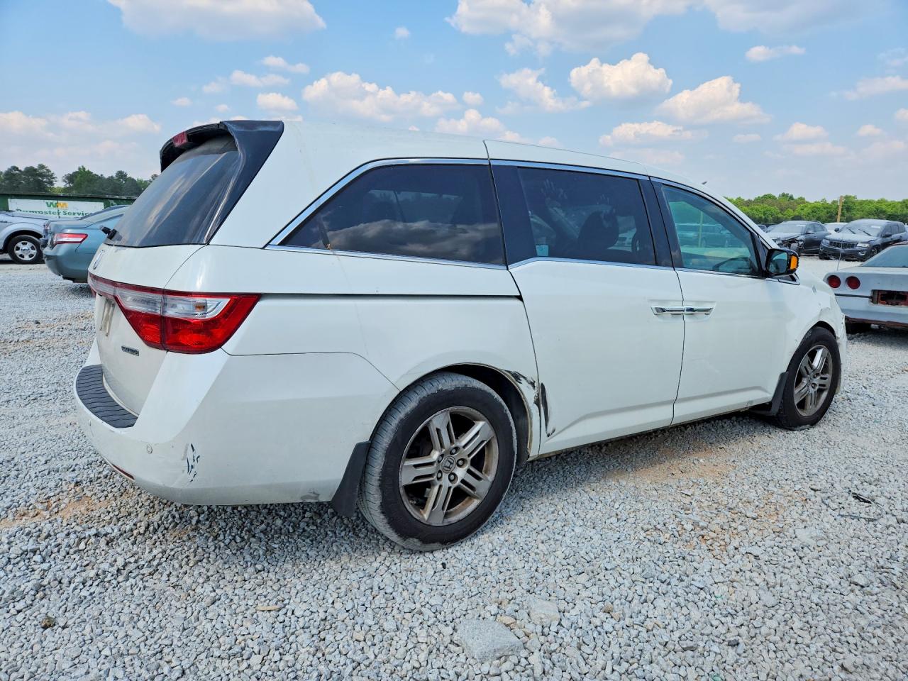 2012 Honda Odyssey Touring White vin: 5FNRL5H99CB064736