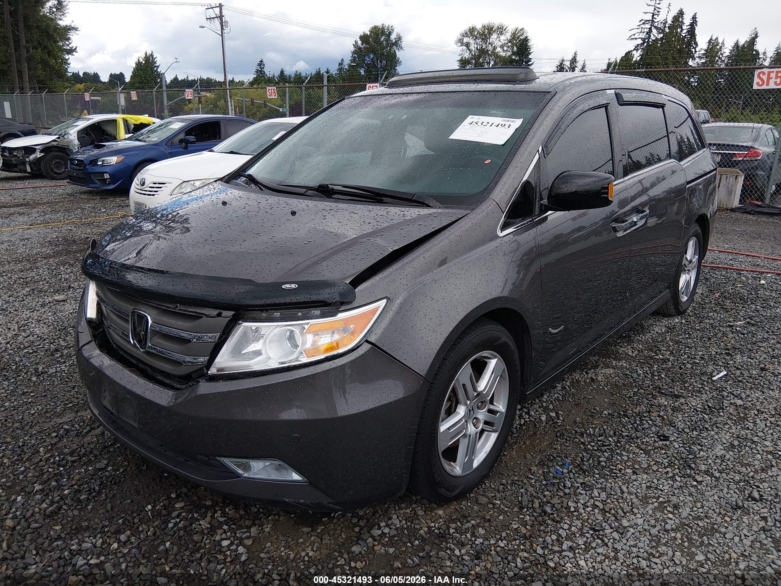 2012 Honda Odyssey Touring/touring Elite Gray vin: 5FNRL5H99CB070262