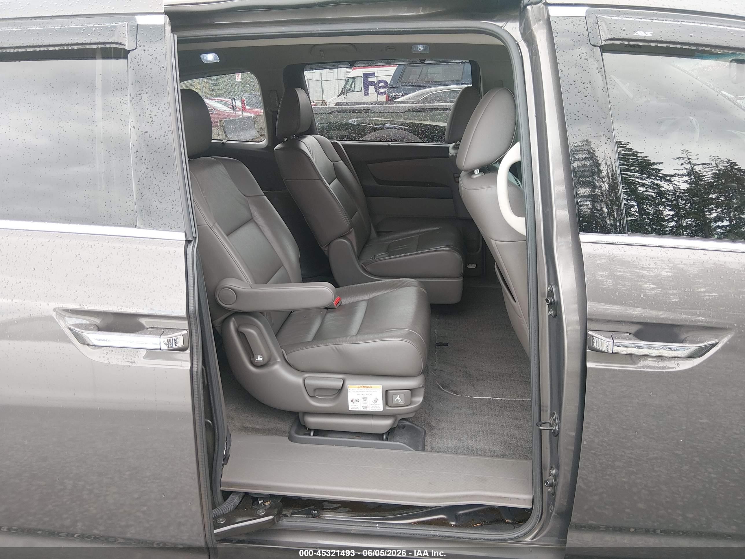 2012 Honda Odyssey Touring/touring Elite Gray vin: 5FNRL5H99CB070262