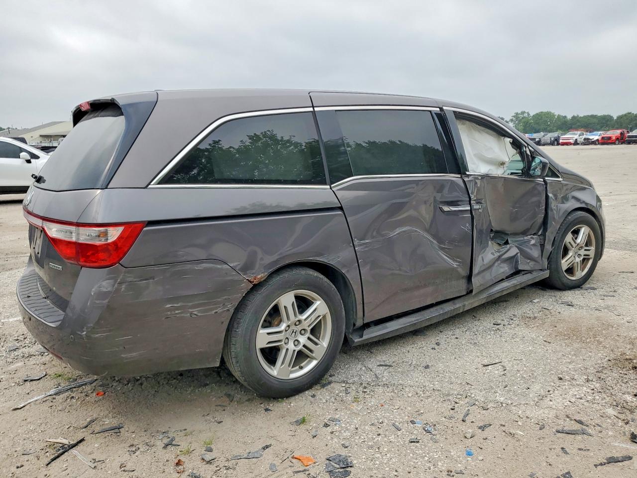 2012 Honda Odyssey Touring Gray vin: 5FNRL5H99CB071718
