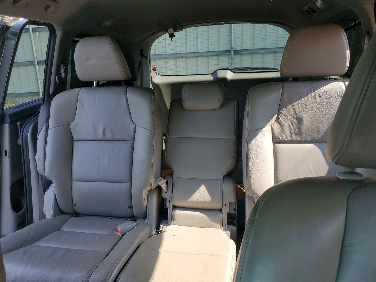 2012 Honda Odyssey Touring Gray vin: 5FNRL5H99CB075381