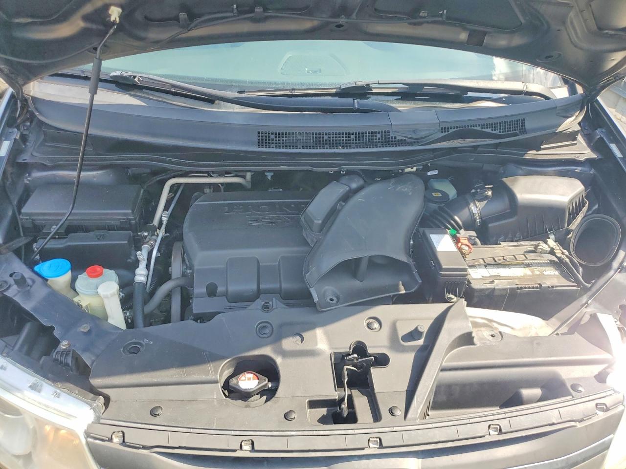 2012 Honda Odyssey Touring Gray vin: 5FNRL5H99CB075381