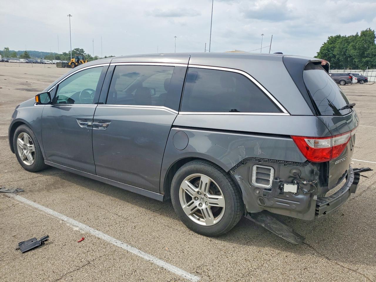 2012 Honda Odyssey Touring Gray vin: 5FNRL5H99CB080824