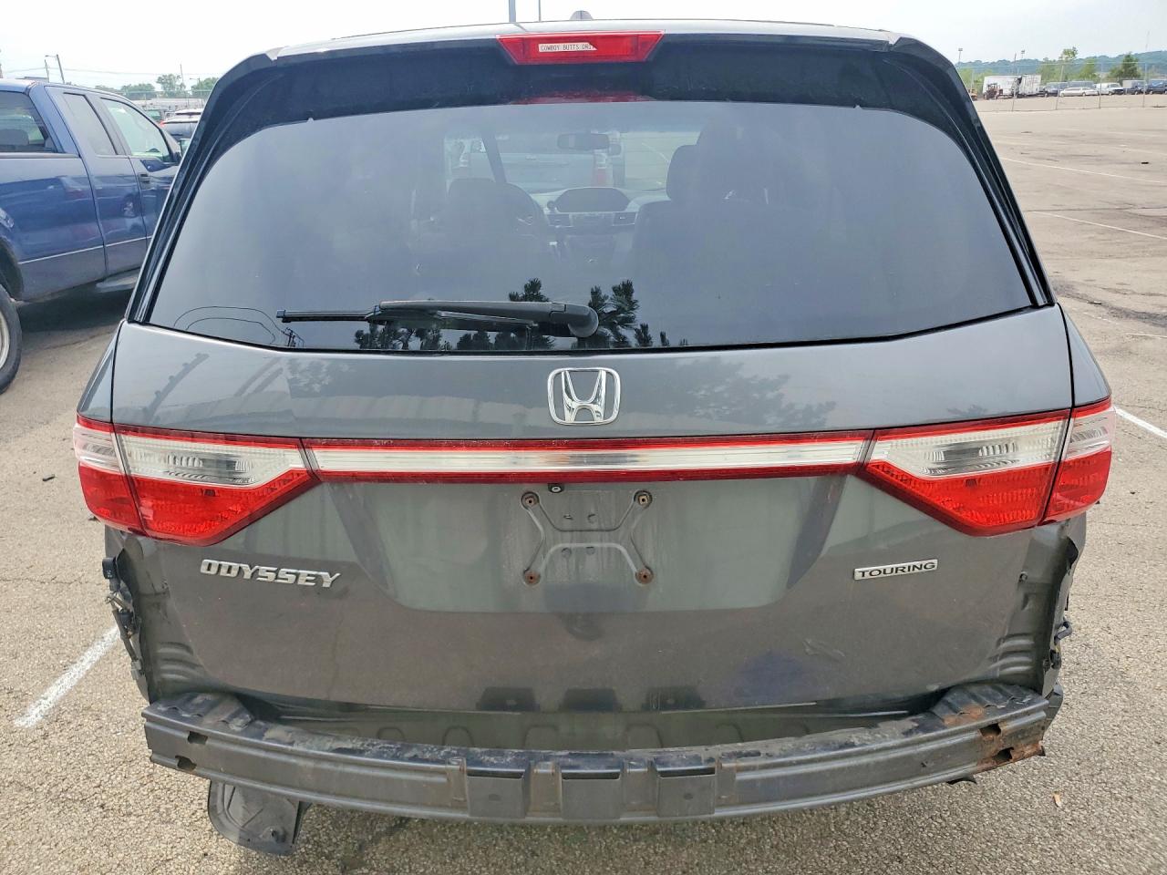 2012 Honda Odyssey Touring Gray vin: 5FNRL5H99CB080824