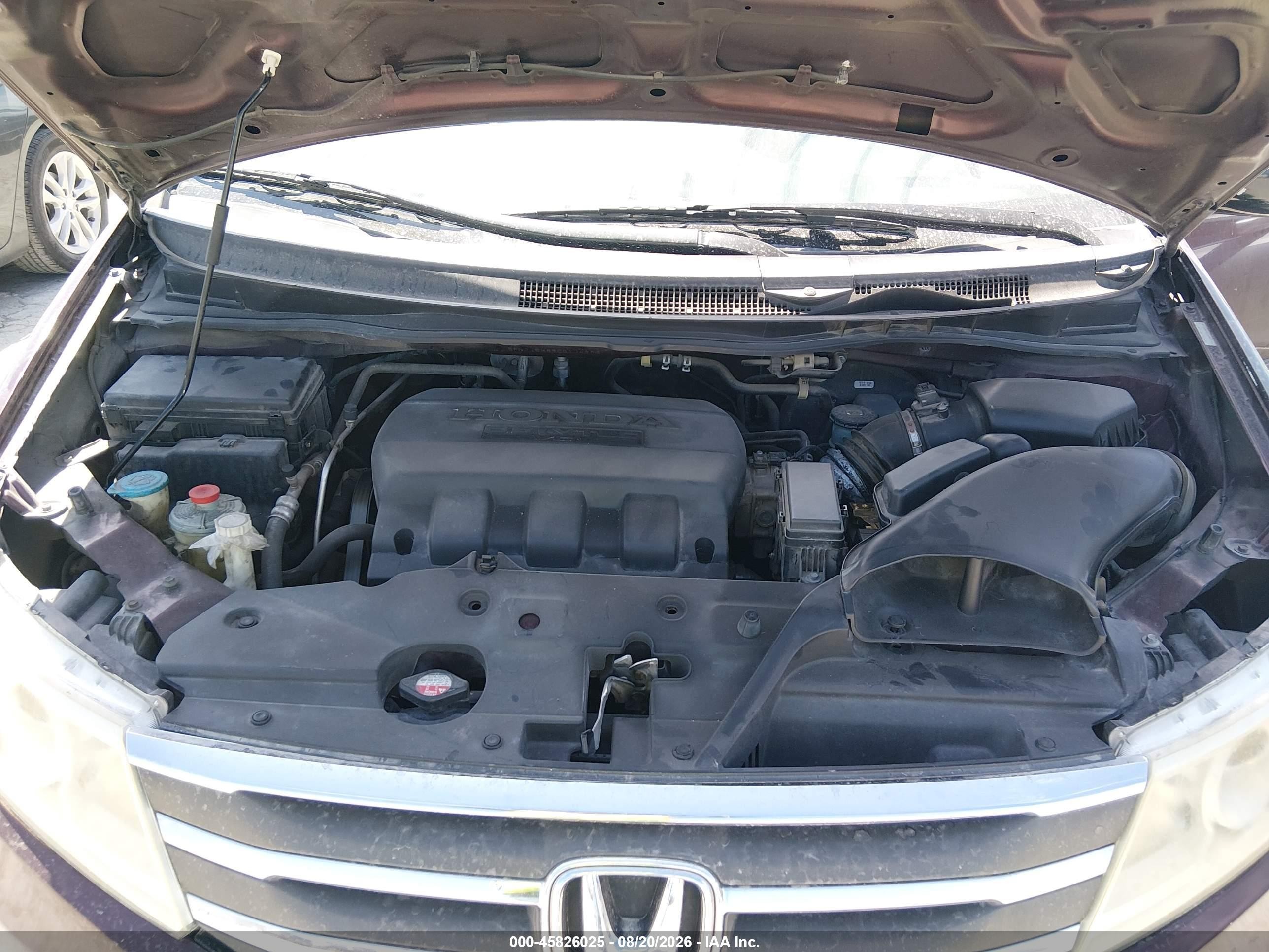 2012 Honda Odyssey Touring/touring Elite Burgundy vin: 5FNRL5H99CB104992