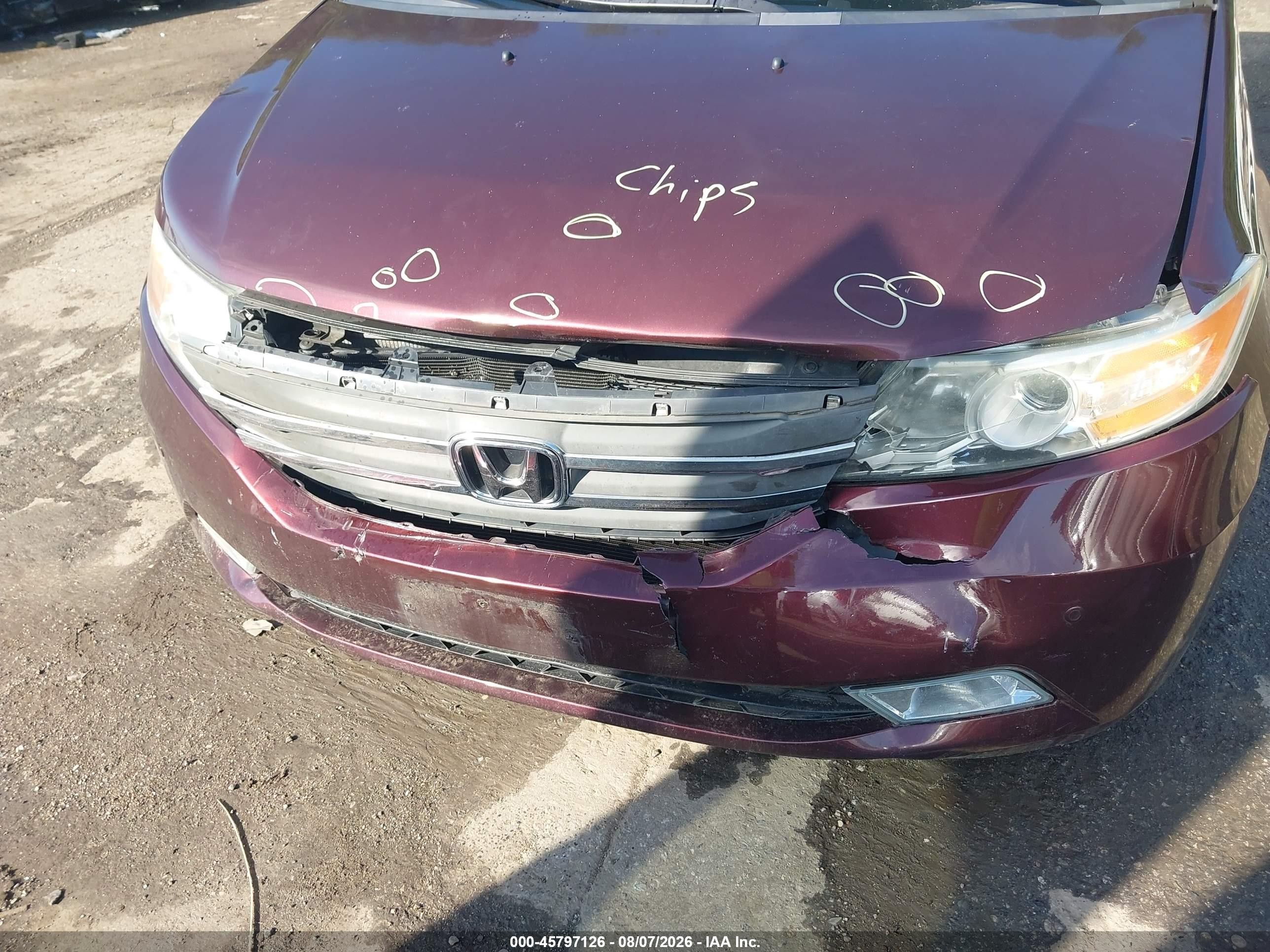 2012 Honda Odyssey Touring/touring Elite Burgundy vin: 5FNRL5H99CB117967