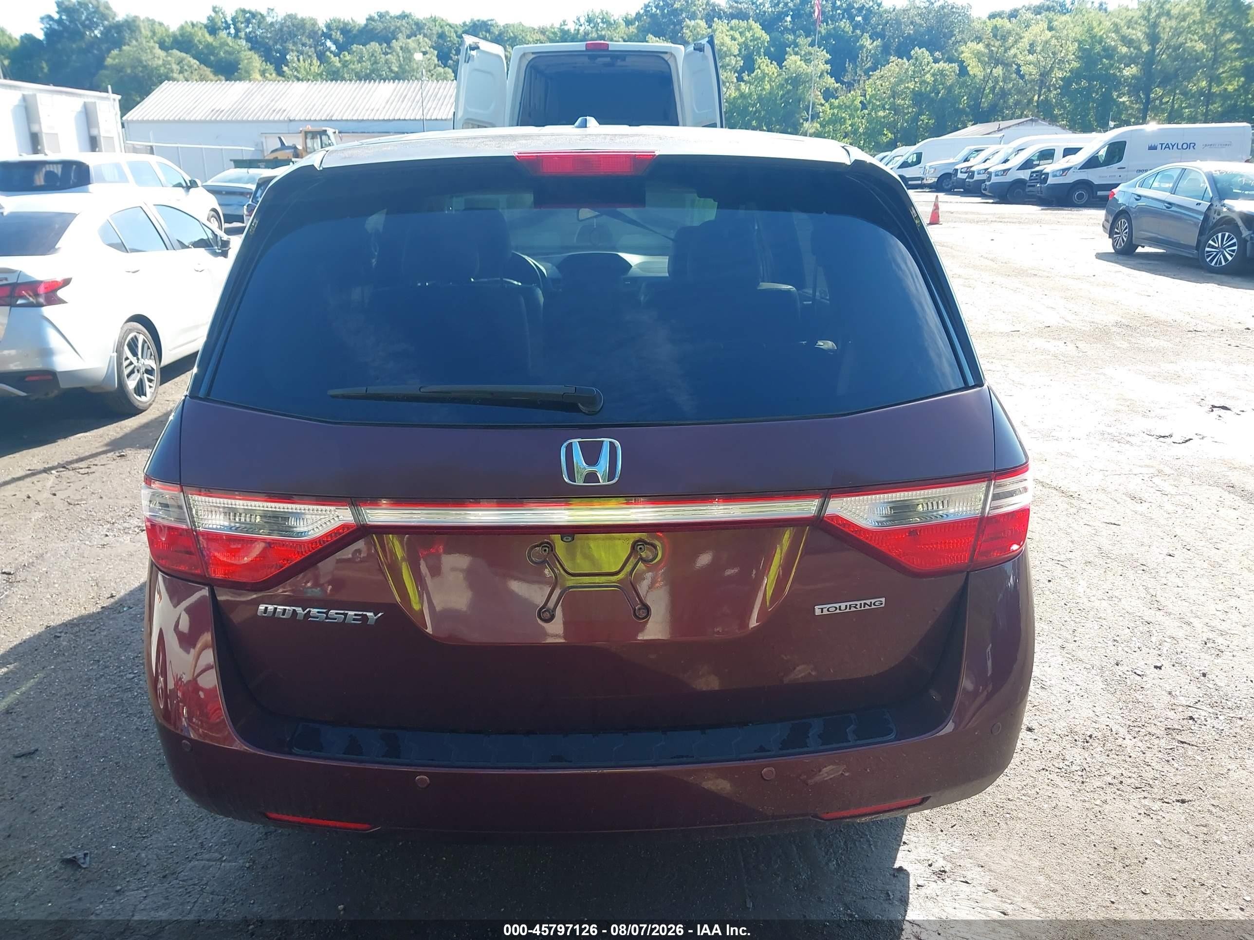 2012 Honda Odyssey Touring/touring Elite Burgundy vin: 5FNRL5H99CB117967