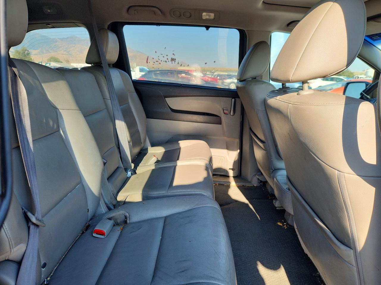2012 Honda Odyssey Touring Gray vin: 5FNRL5H99CB122778