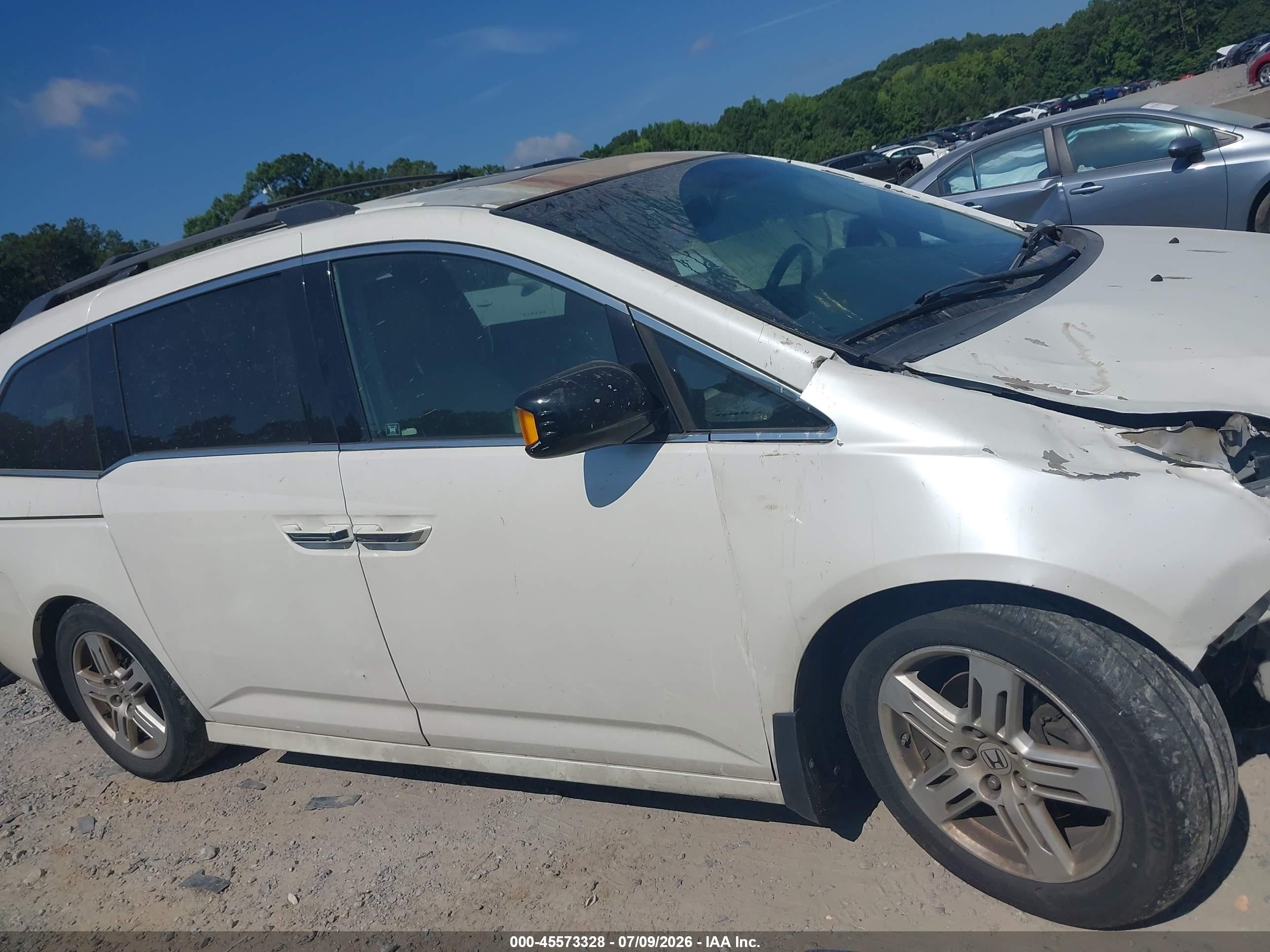 2012 Honda Odyssey Touring/touring Elite White vin: 5FNRL5H99CB131660