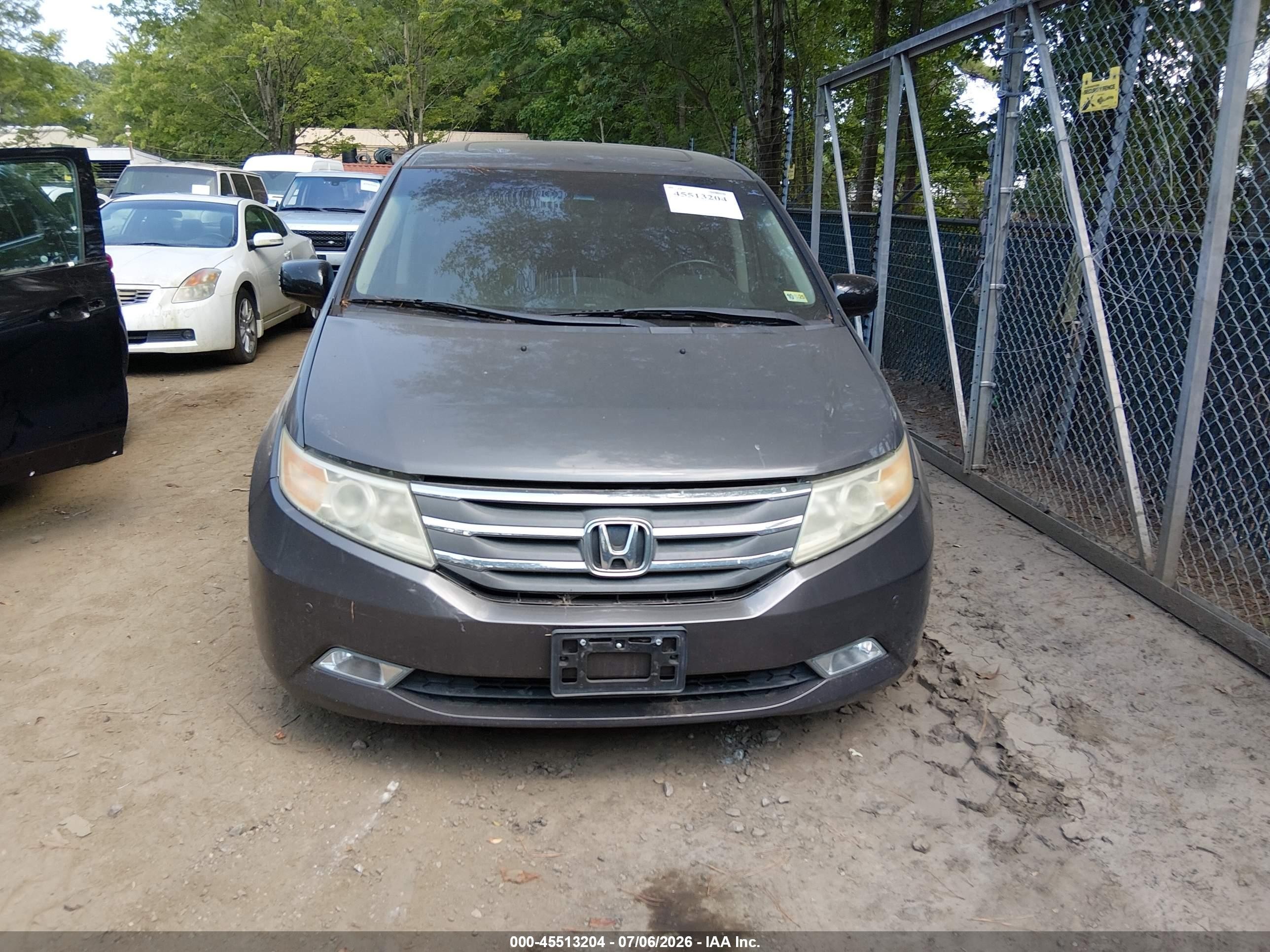 2013 Honda Odyssey Touring/touring Elite Gray vin: 5FNRL5H99DB011570