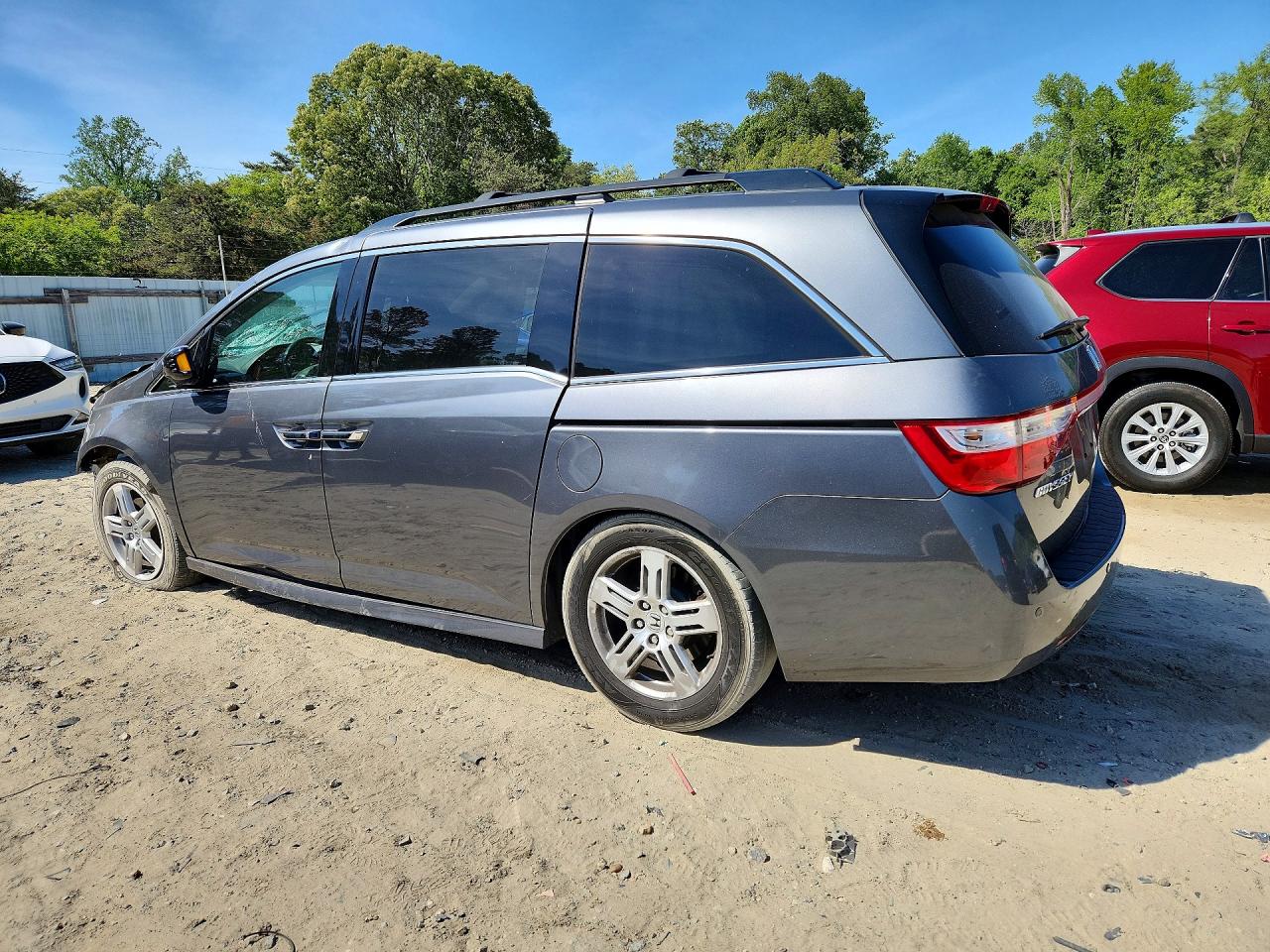 2013 Honda Odyssey Touring Gray vin: 5FNRL5H99DB056069