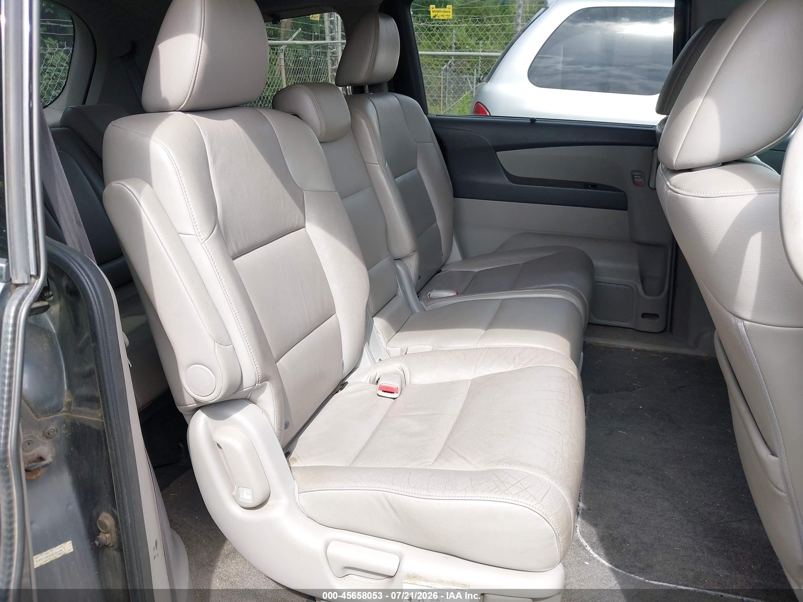 2013 Honda Odyssey Touring/touring Elite Gray vin: 5FNRL5H99DB056086