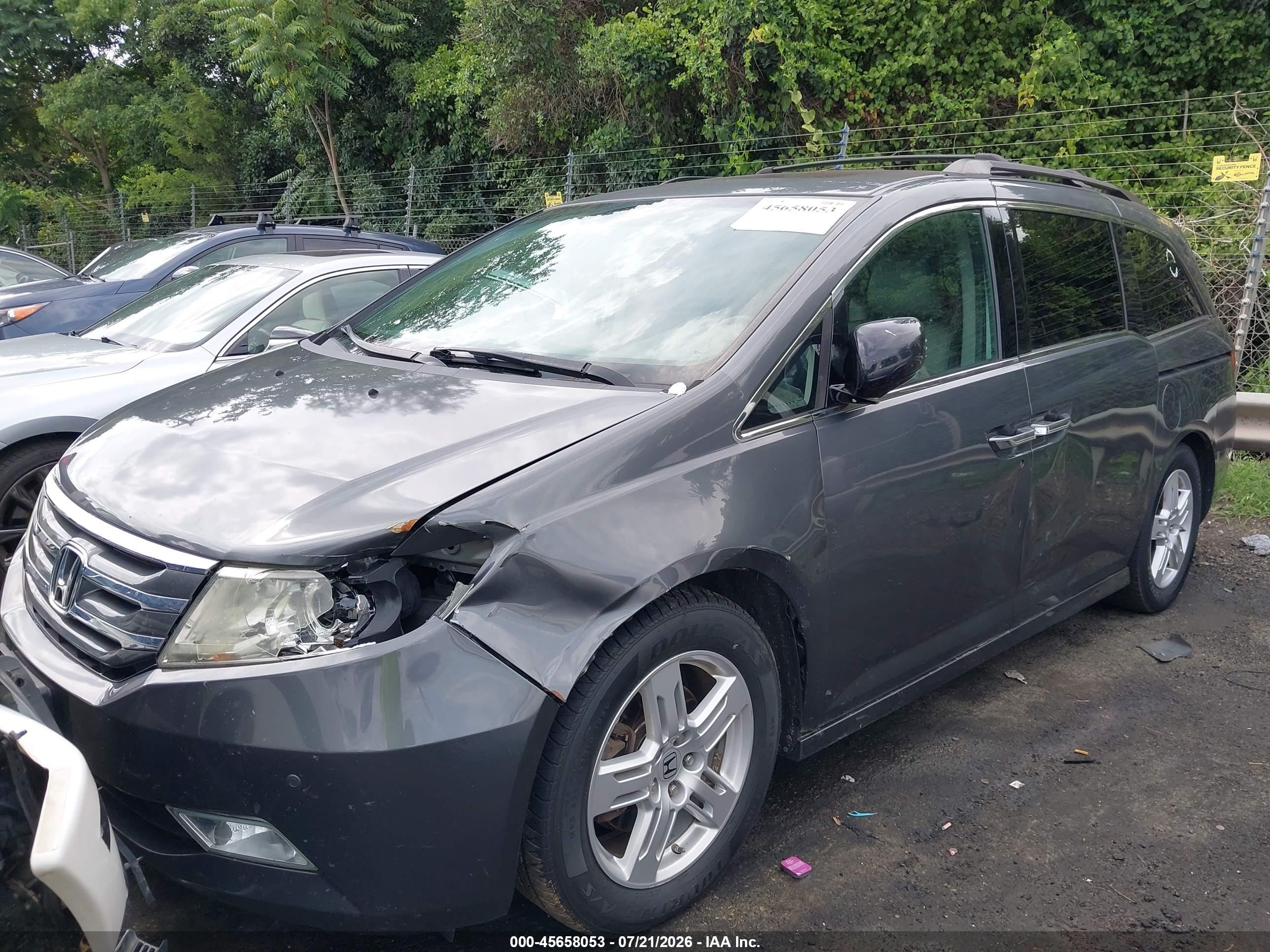 2013 Honda Odyssey Touring/touring Elite Gray vin: 5FNRL5H99DB056086