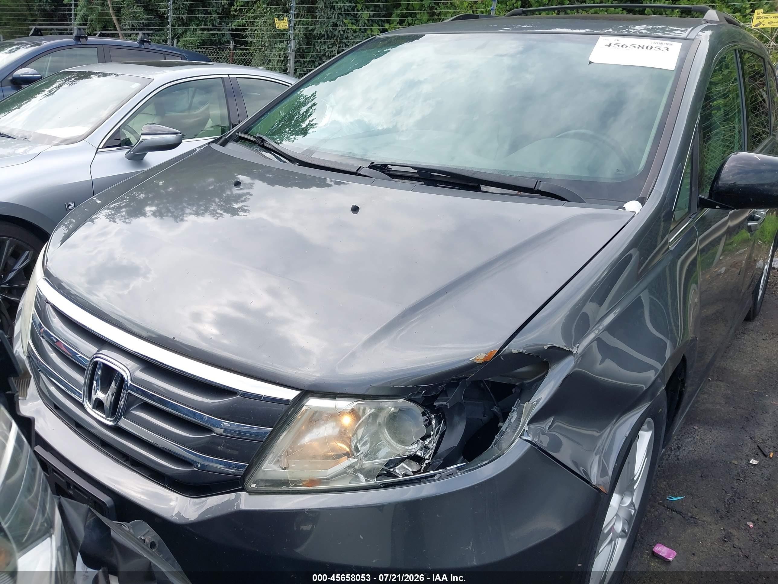 2013 Honda Odyssey Touring/touring Elite Gray vin: 5FNRL5H99DB056086