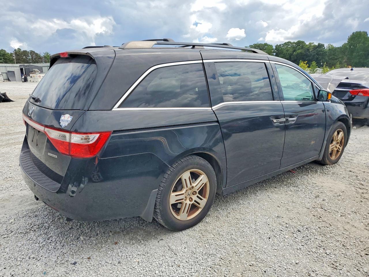 2013 Honda Odyssey Touring Black vin: 5FNRL5H99DB059487