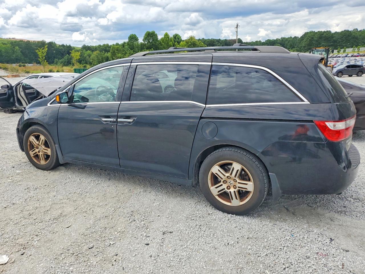 2013 Honda Odyssey Touring Black vin: 5FNRL5H99DB059487