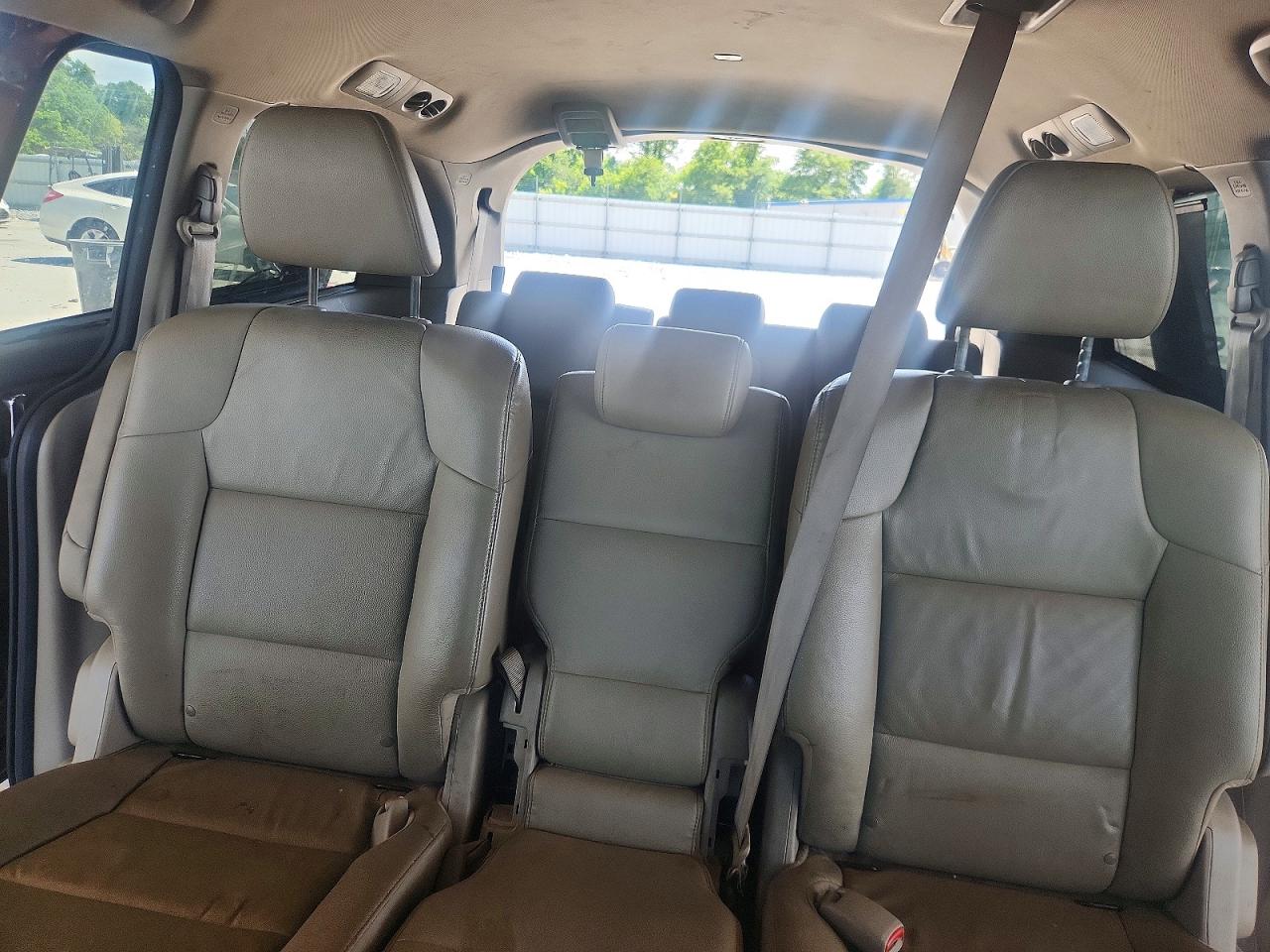 2014 Honda Odyssey Touring Black vin: 5FNRL5H99EB021937