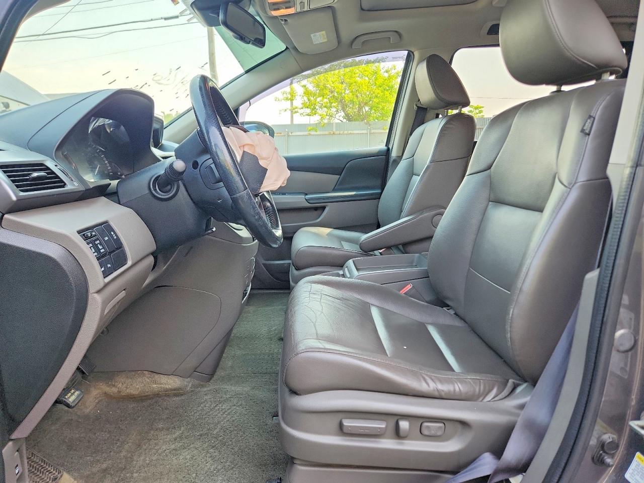 2014 Honda Odyssey Touring/touring Elite Gray vin: 5FNRL5H99EB111640