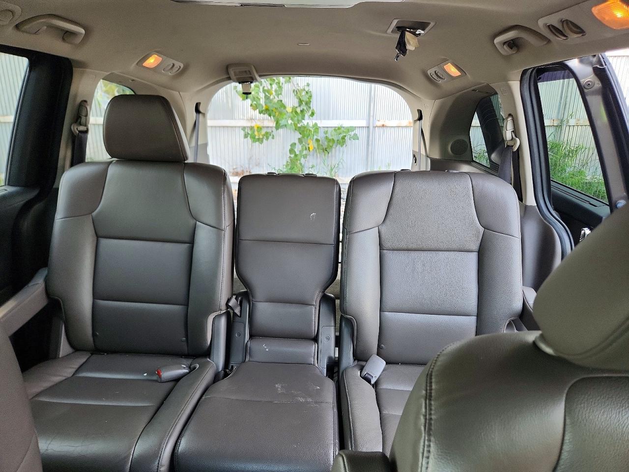 2014 Honda Odyssey Touring/touring Elite Gray vin: 5FNRL5H99EB111640