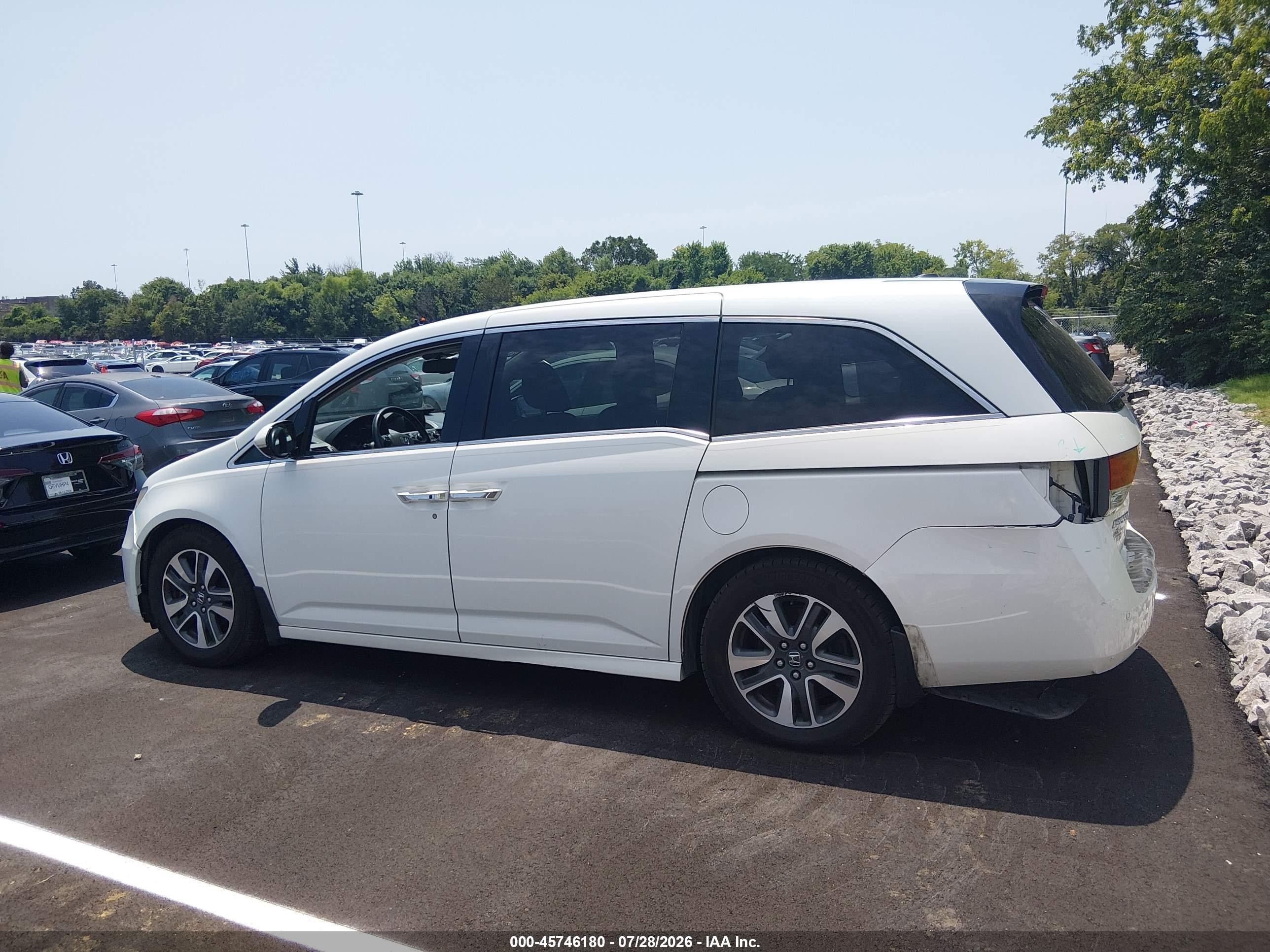 2015 Honda Odyssey Touring/touring Elite White vin: 5FNRL5H99FB006792