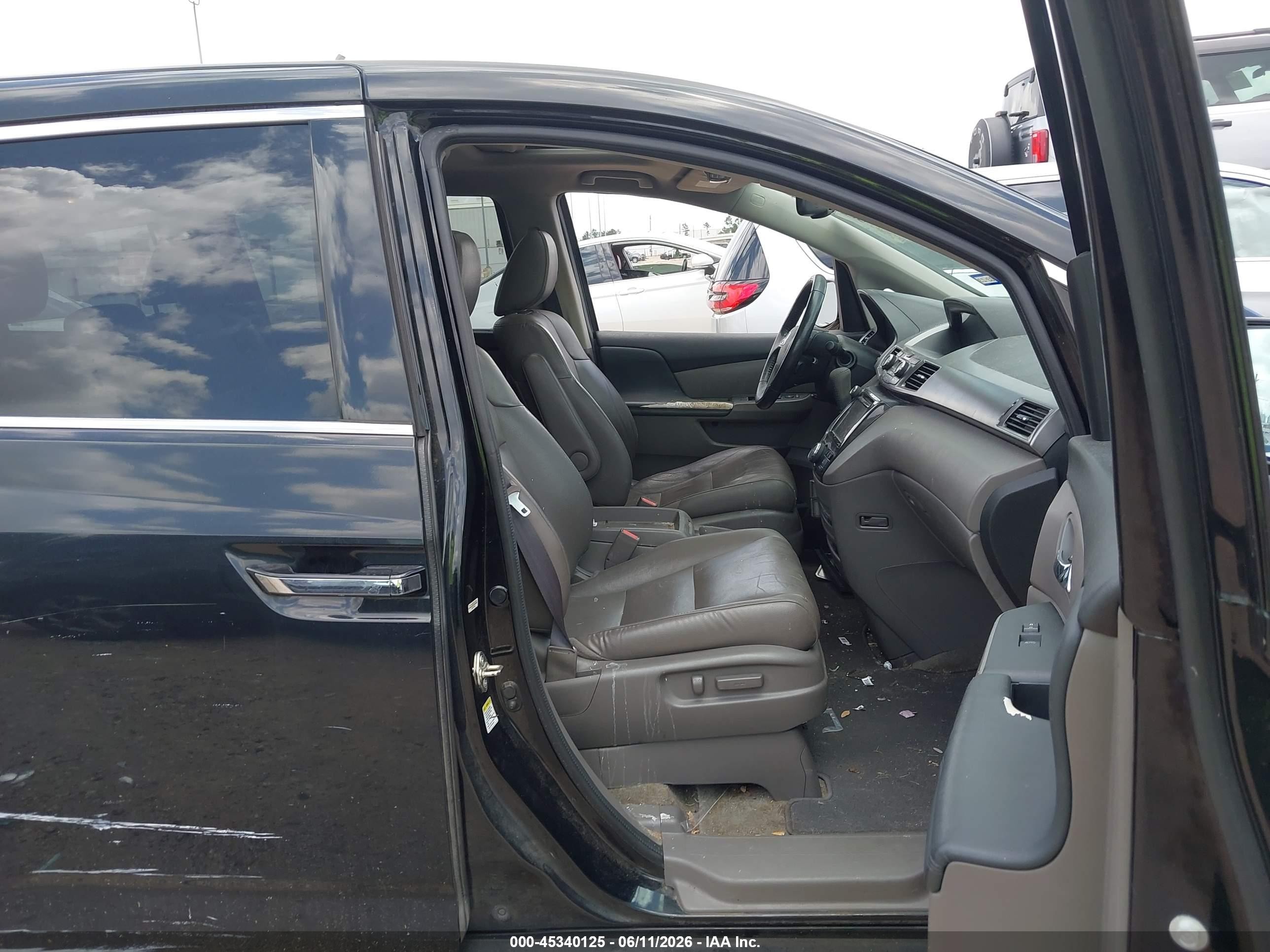 2015 Honda Odyssey Touring/touring Elite Black vin: 5FNRL5H99FB015248