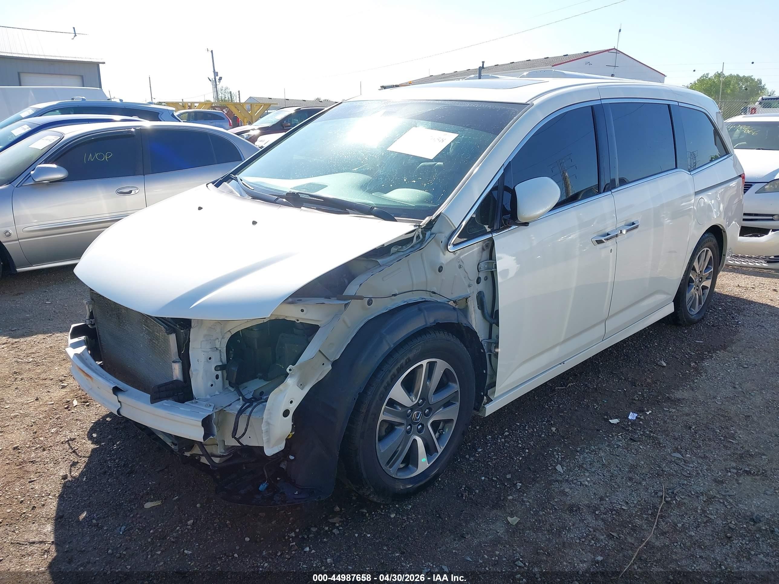 2015 Honda Odyssey Touring/touring Elite White vin: 5FNRL5H99FB045950