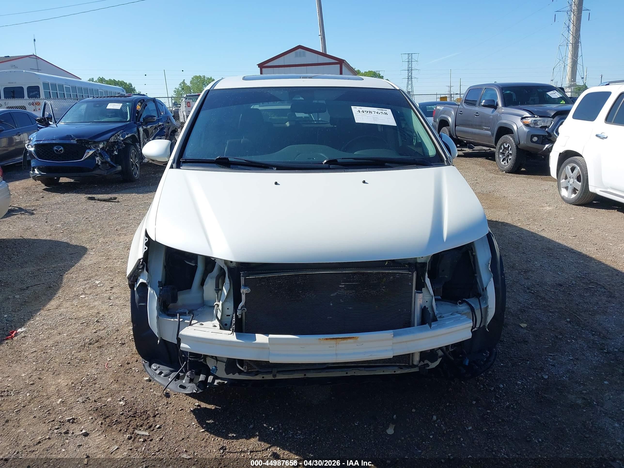 2015 Honda Odyssey Touring/touring Elite White vin: 5FNRL5H99FB045950